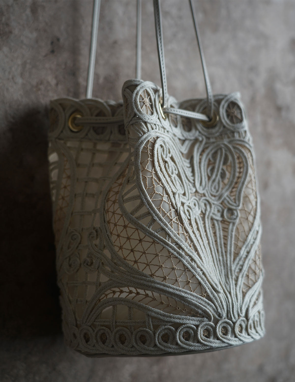 Cording Embroidery Bucket Bag・Beige