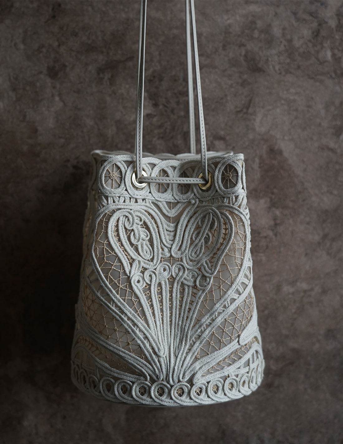 Cording Embroidery Bucket Bag・Beige
