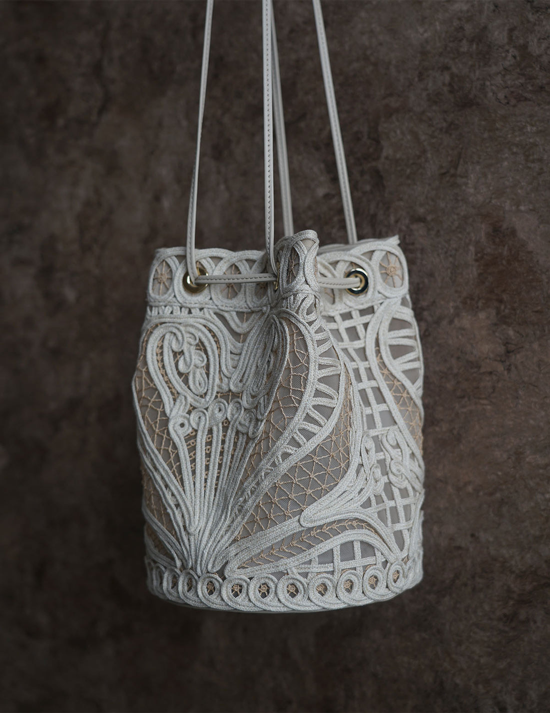 Cording Embroidery Bucket Bag・Beige