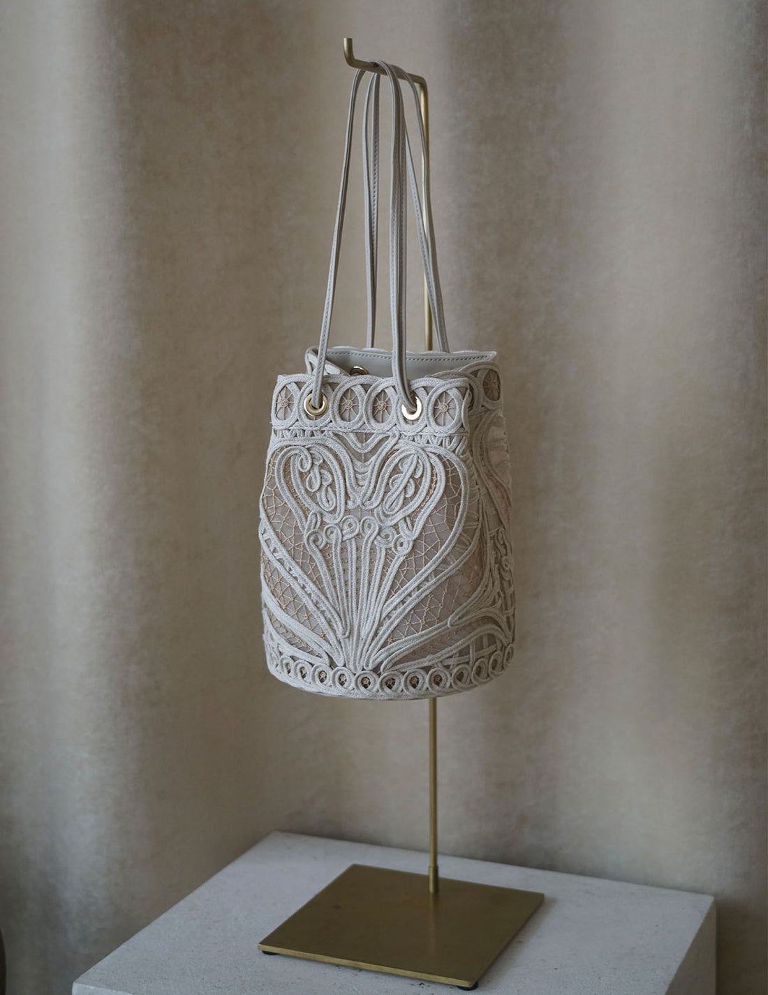 Cording Embroidery Bucket Bag・Beige