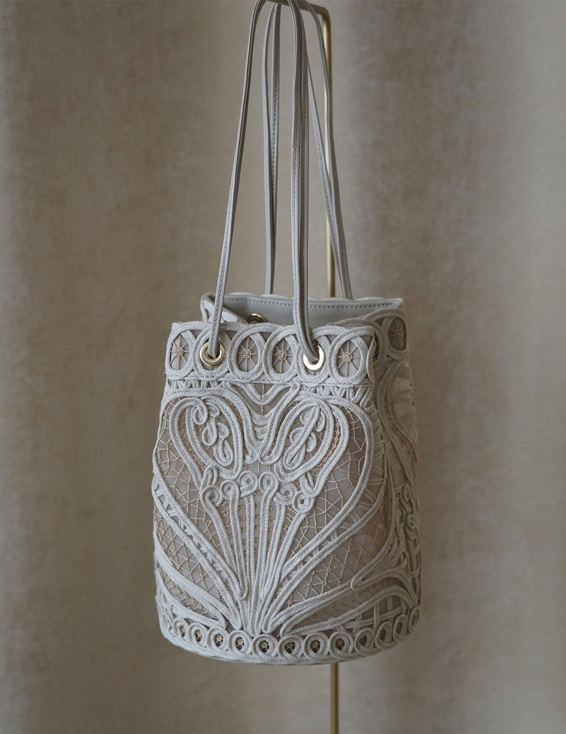 Cording Embroidery Bucket Bag・Beige