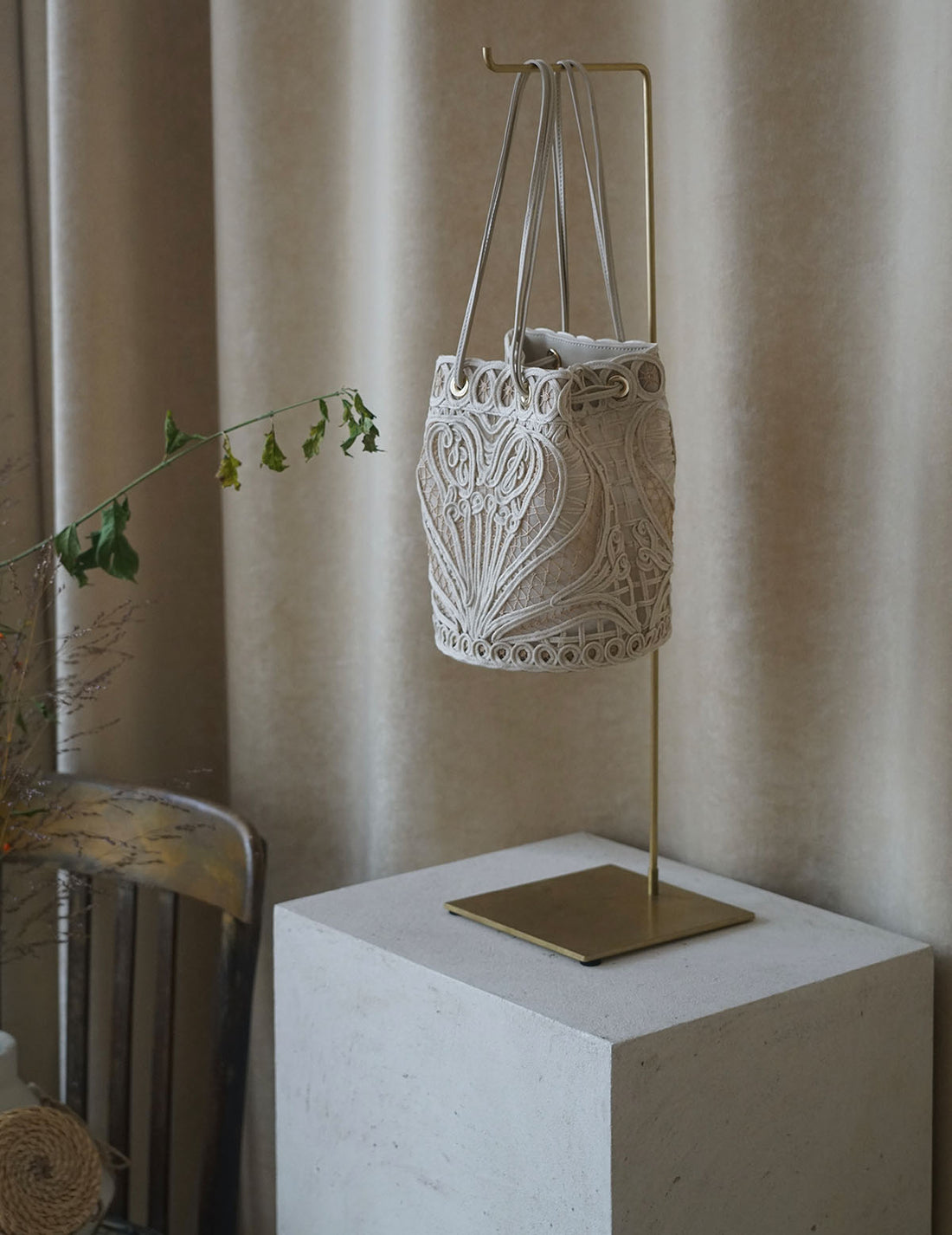 Cording Embroidery Bucket Bag・Beige