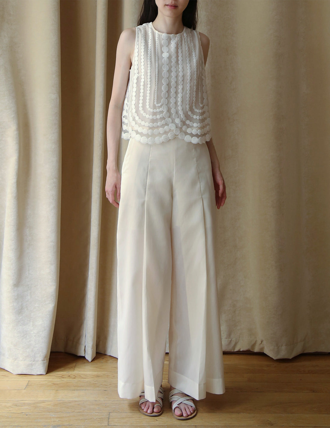Summer Light Trousers．Cream