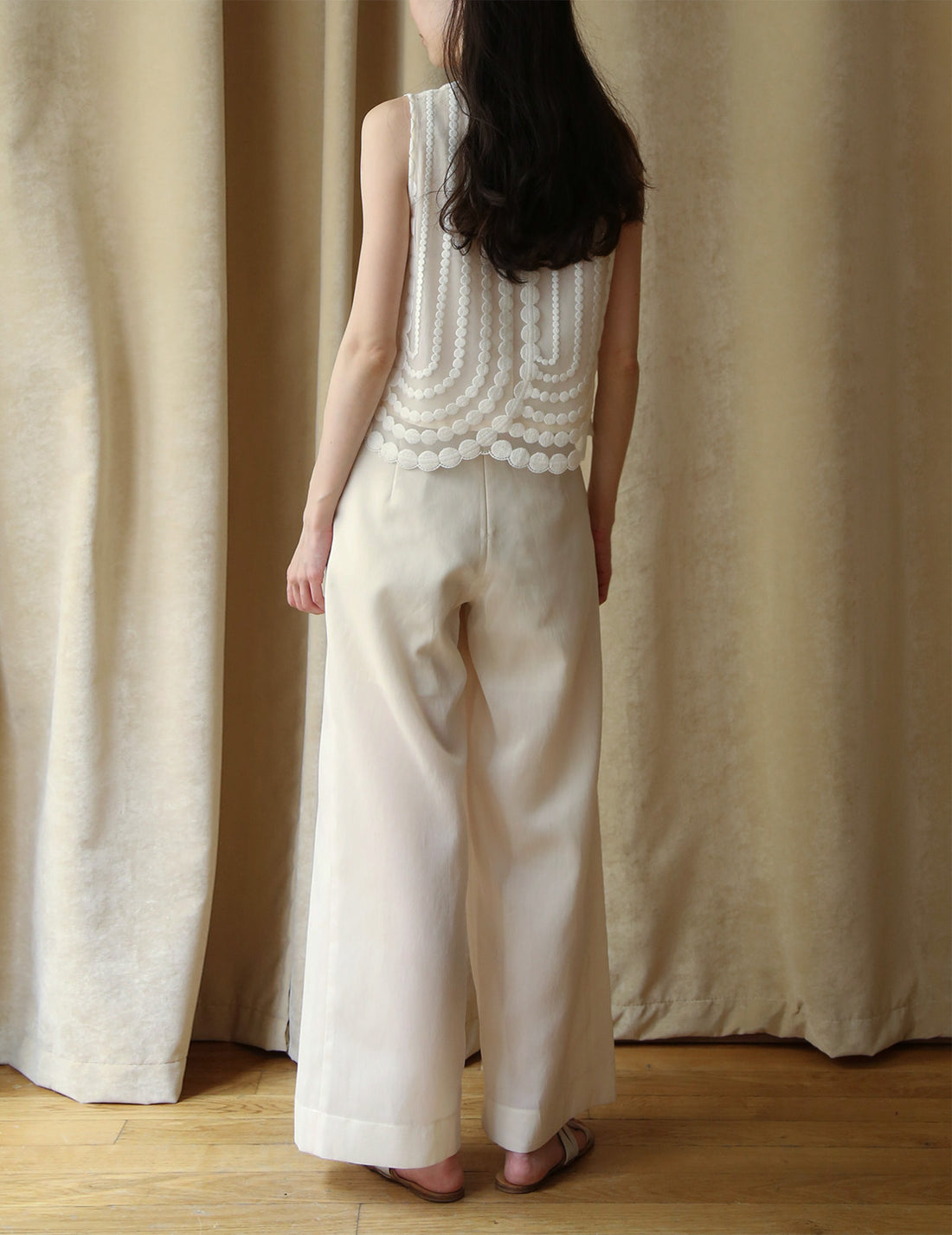 Summer Light Trousers．Cream