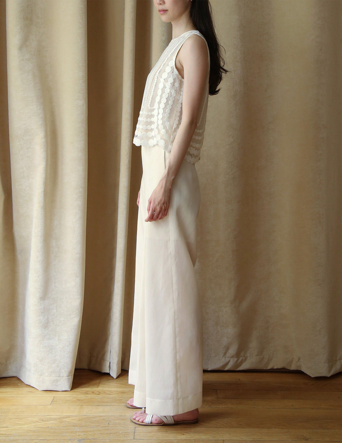 Summer Light Trousers．Cream