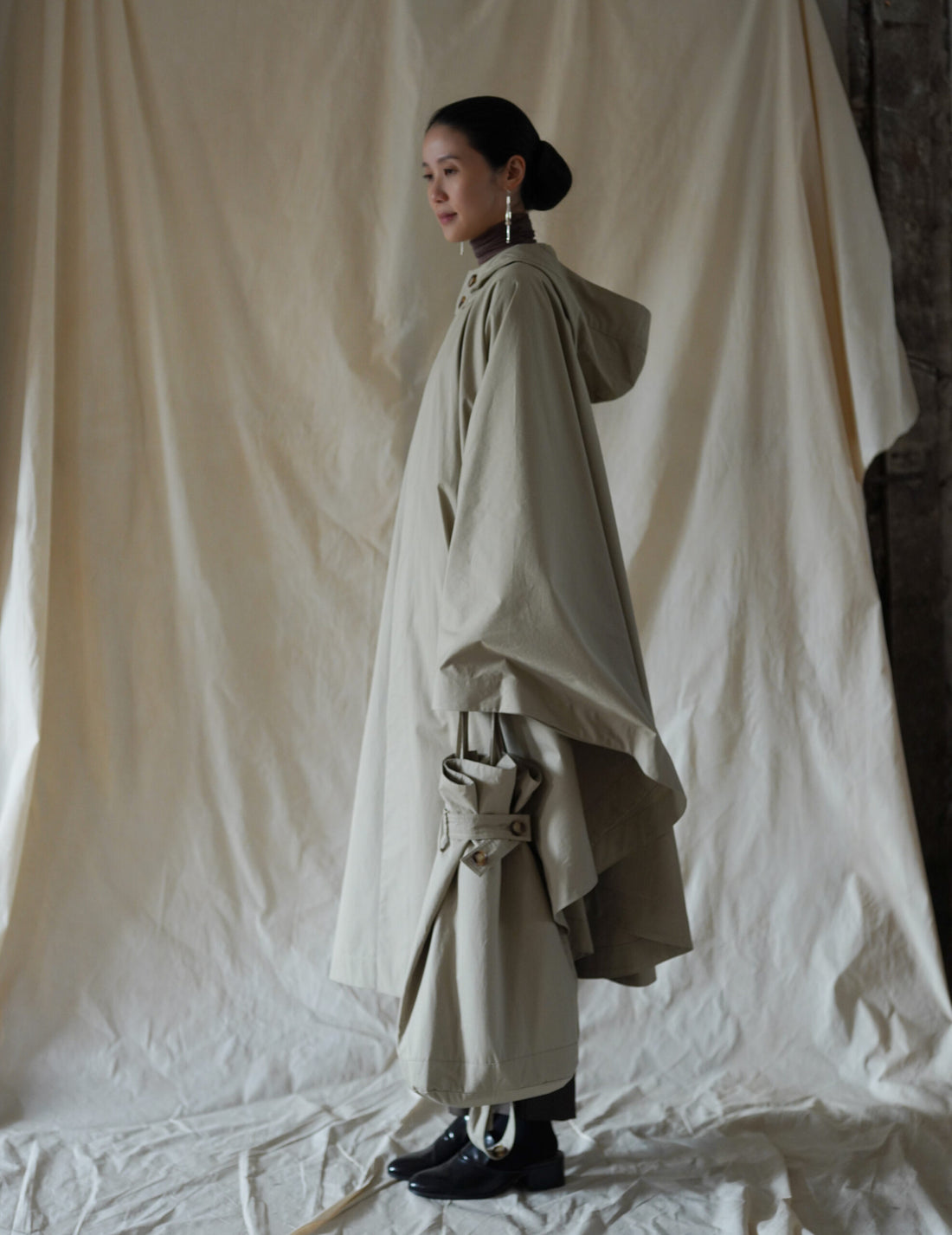 Odin Hooded Poncho・Beige