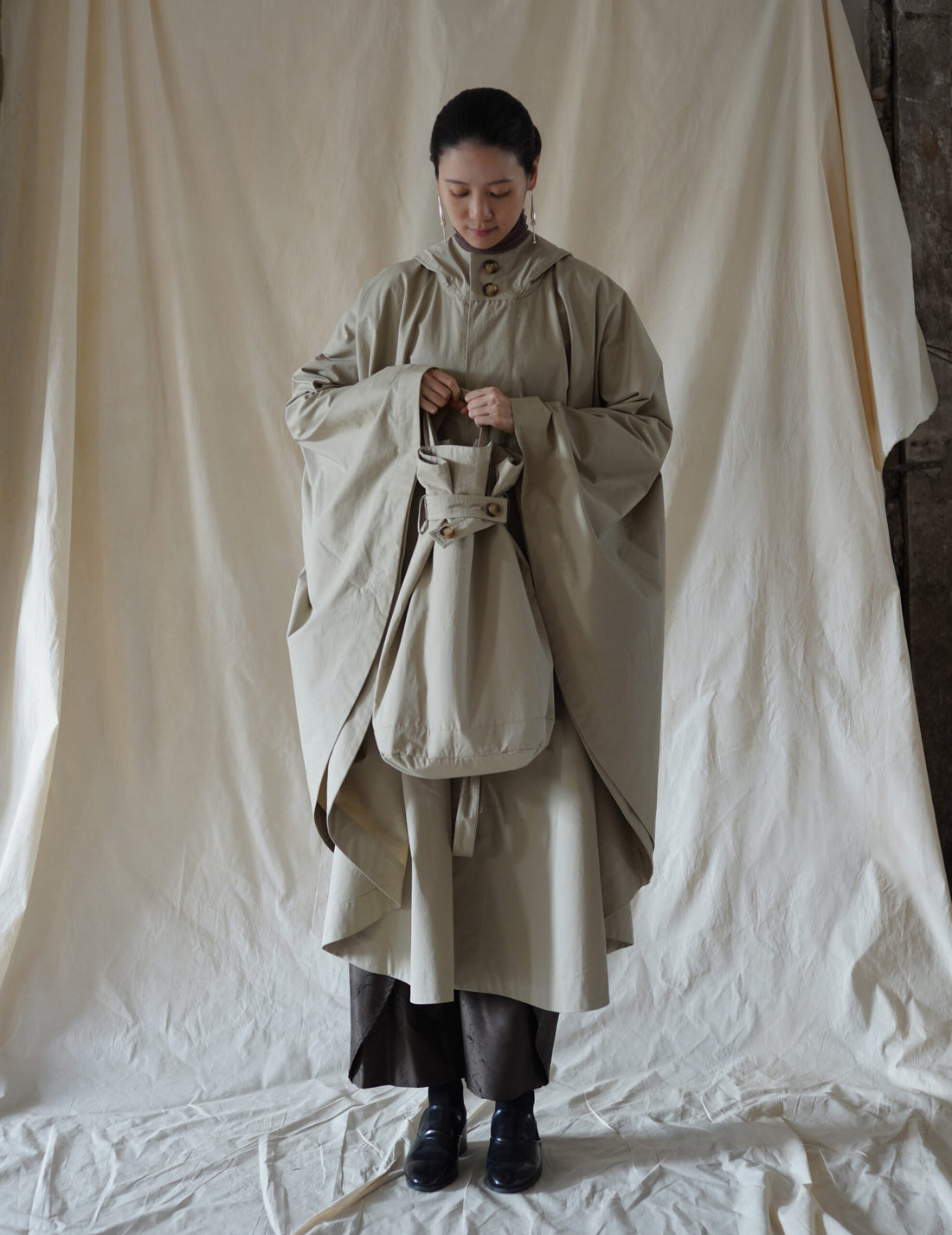 Odin Hooded Poncho・Beige