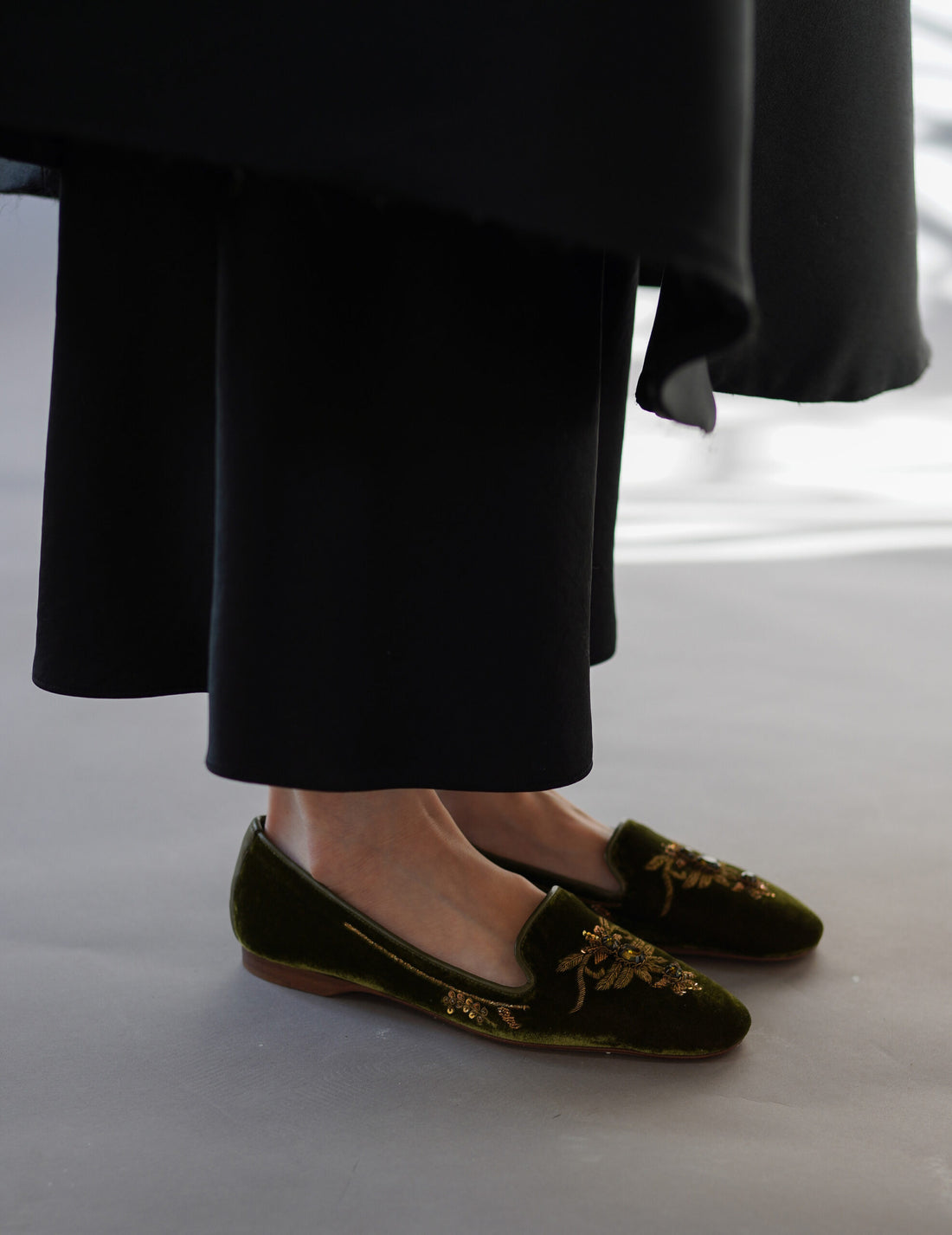 絲絨刺繡芭蕾鞋・金綠色