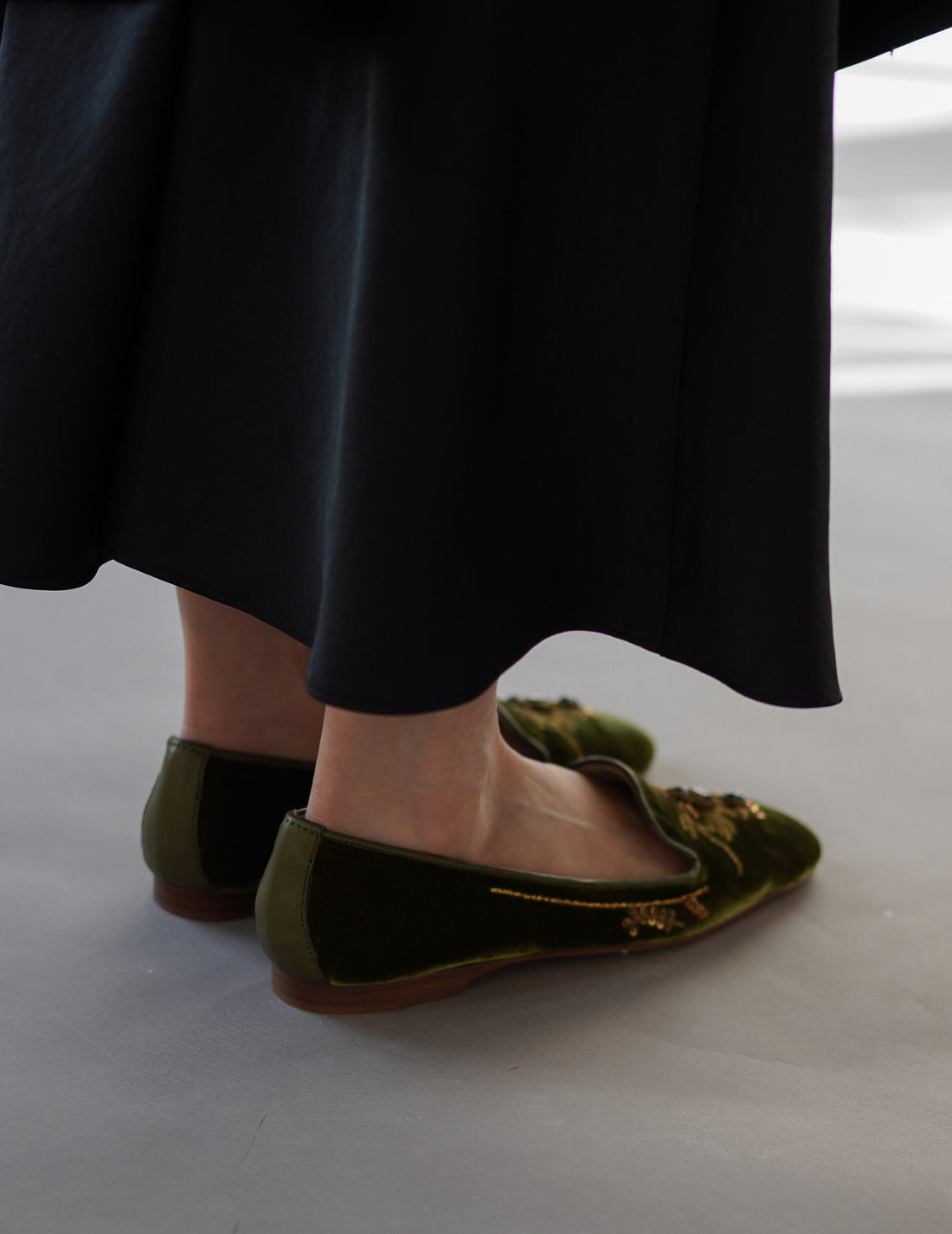 絲絨刺繡芭蕾鞋・金綠色