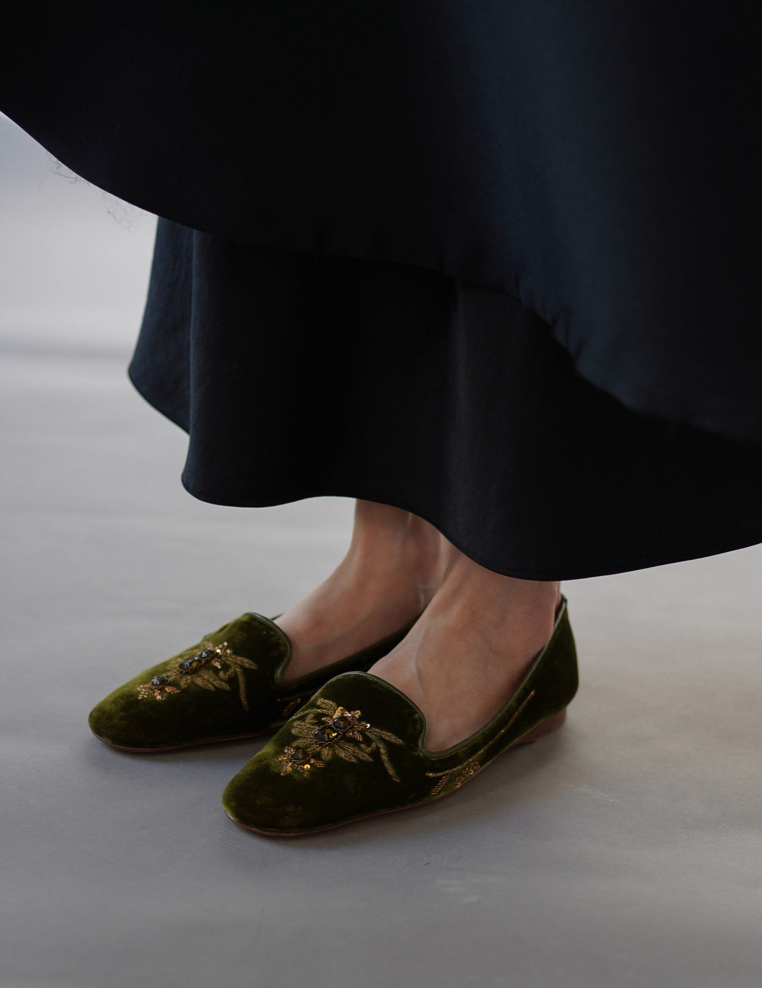 絲絨刺繡芭蕾鞋・金綠色