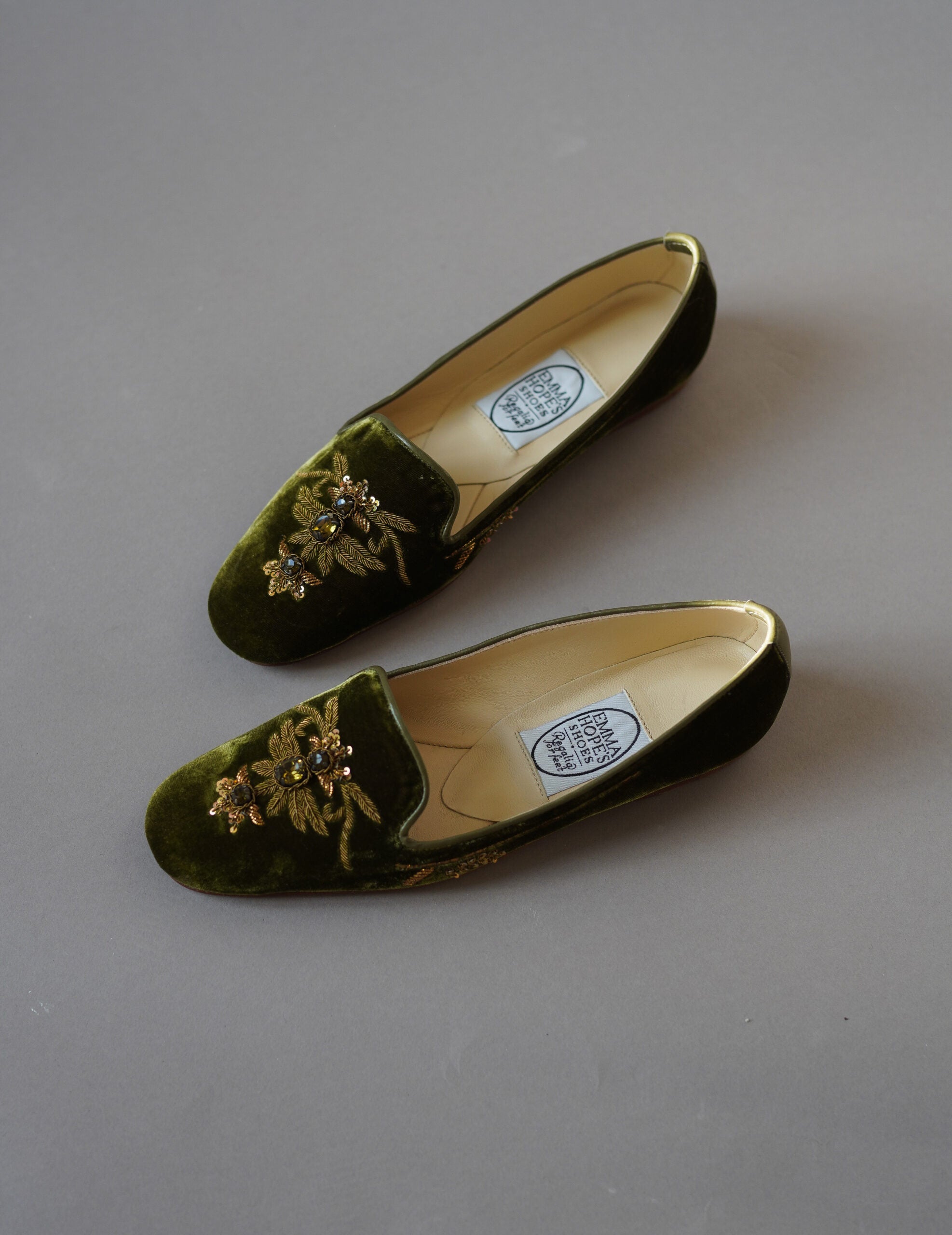 絲絨刺繡芭蕾鞋・金綠色