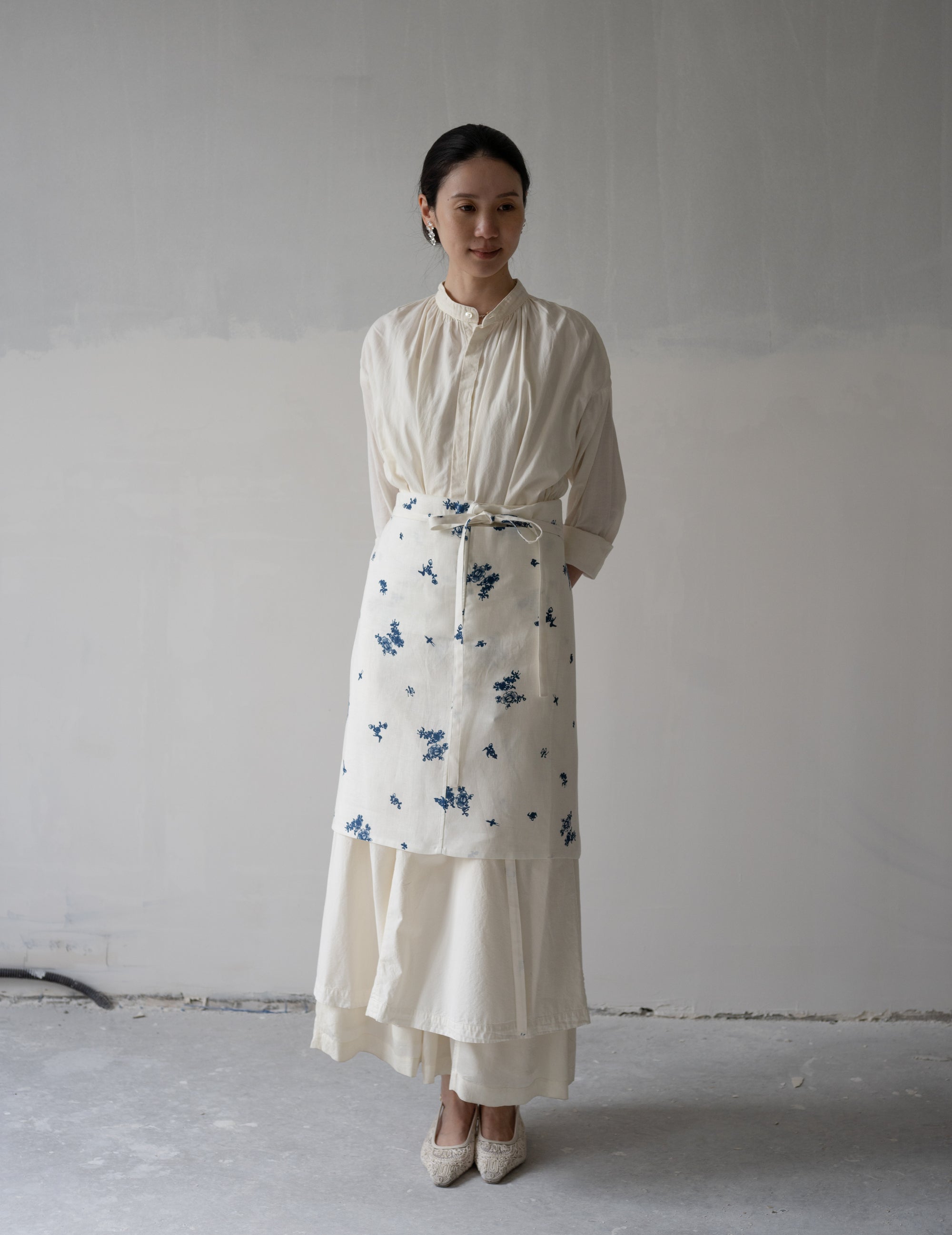 Indigo Print Linen Apron・Indigo Print