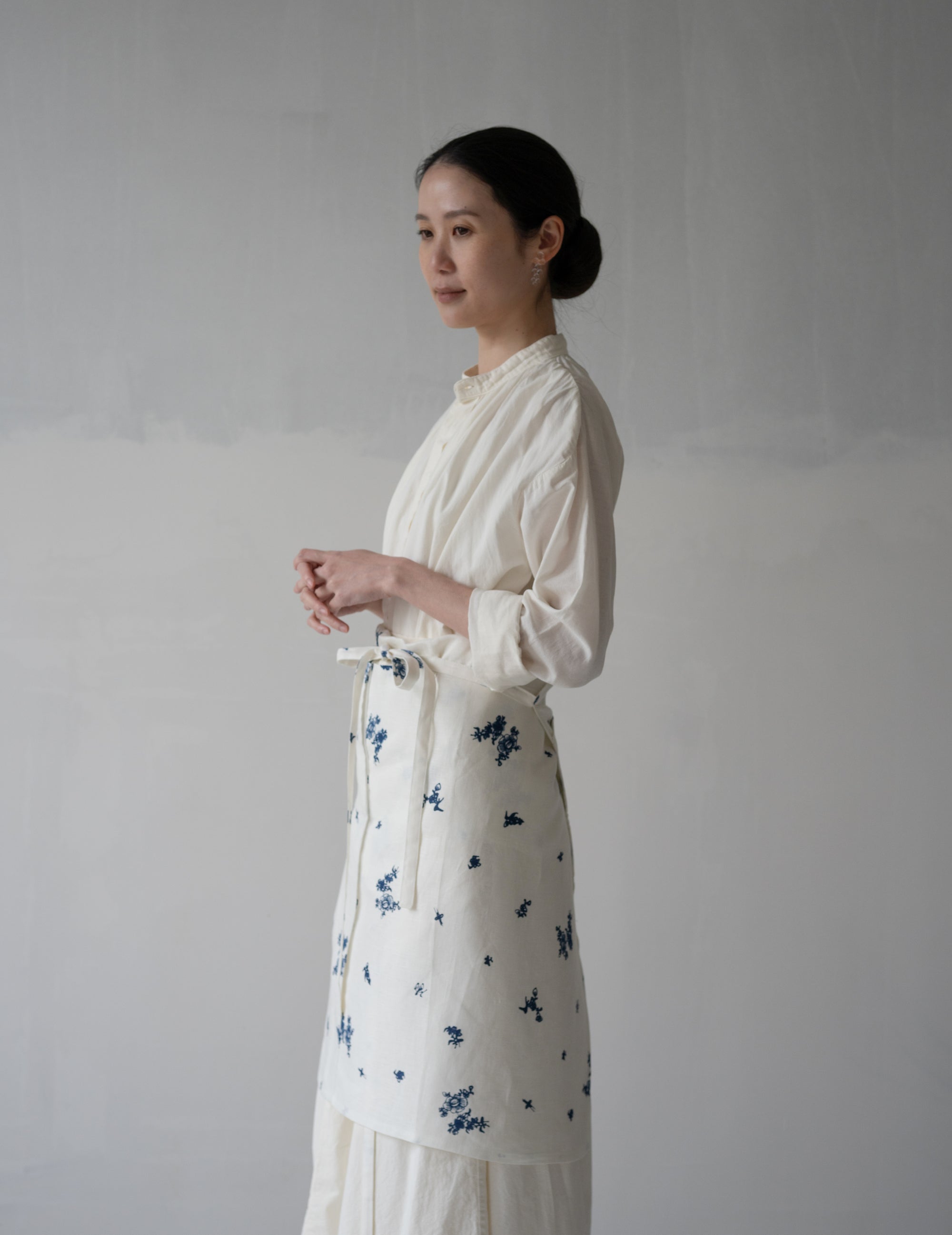 Indigo Print Linen Apron・Indigo Print