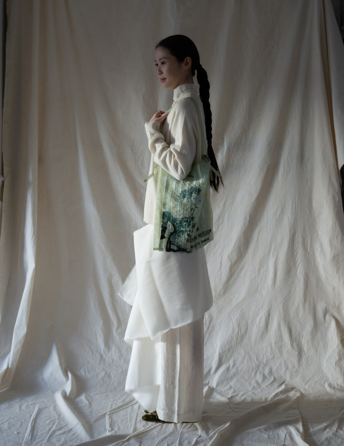 Hosomi Museum Embroidered Transparent Organza Bag・Green