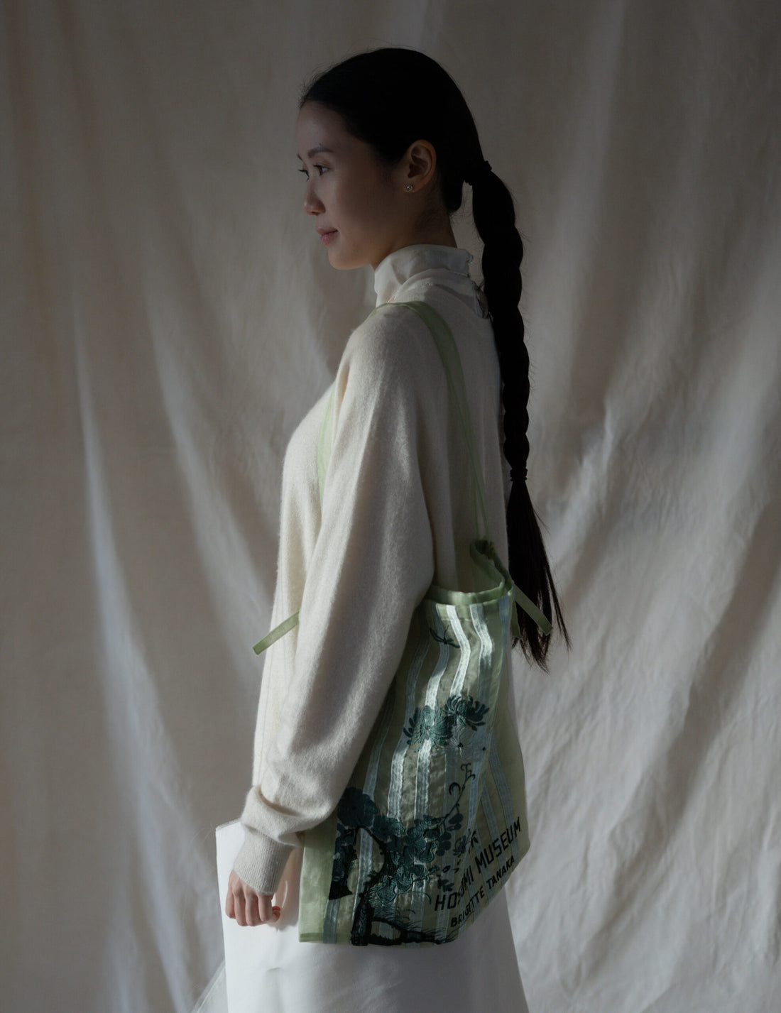 Hosomi Museum Embroidered Transparent Organza Bag・Green