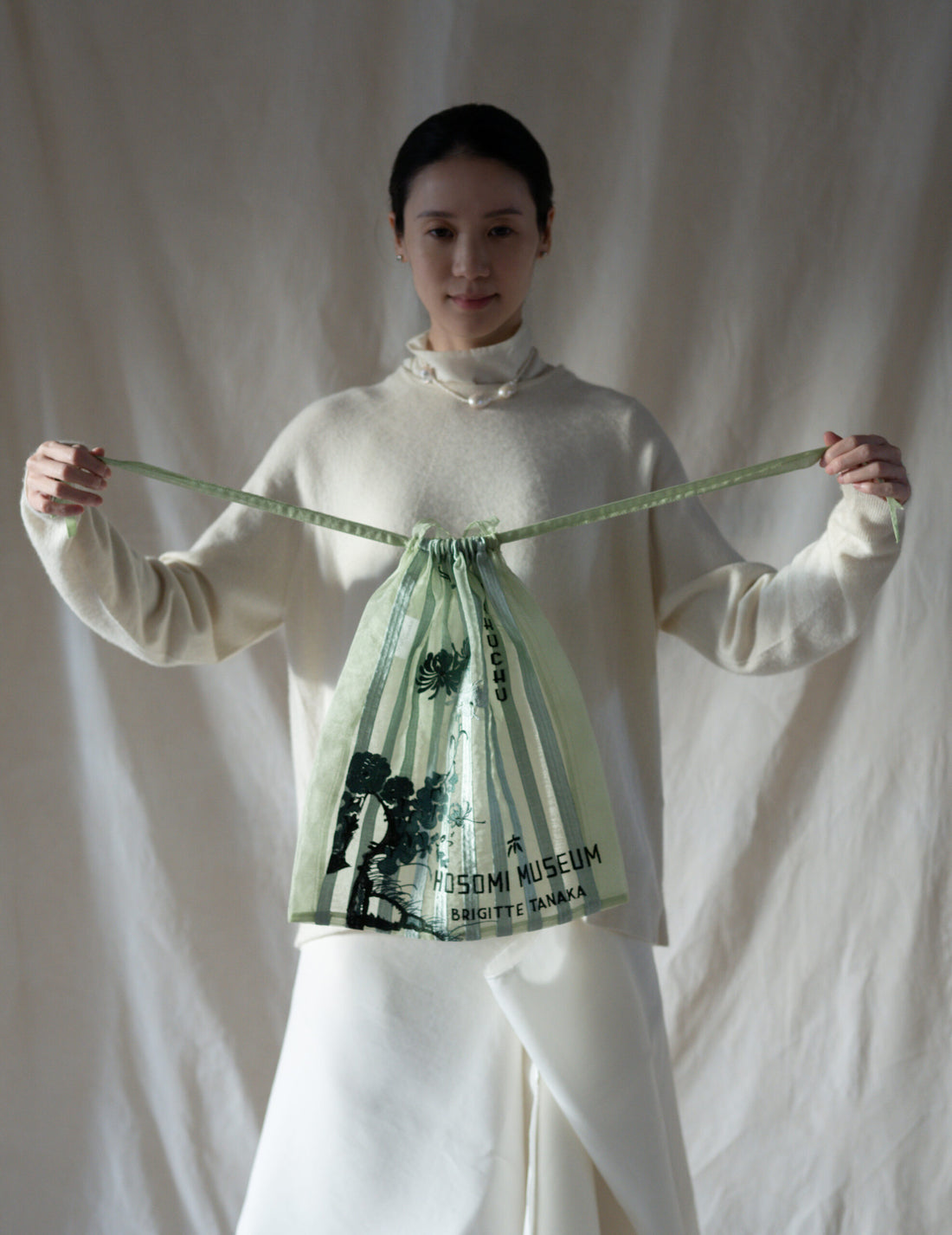 Hosomi Museum Embroidered Transparent Organza Bag・Green