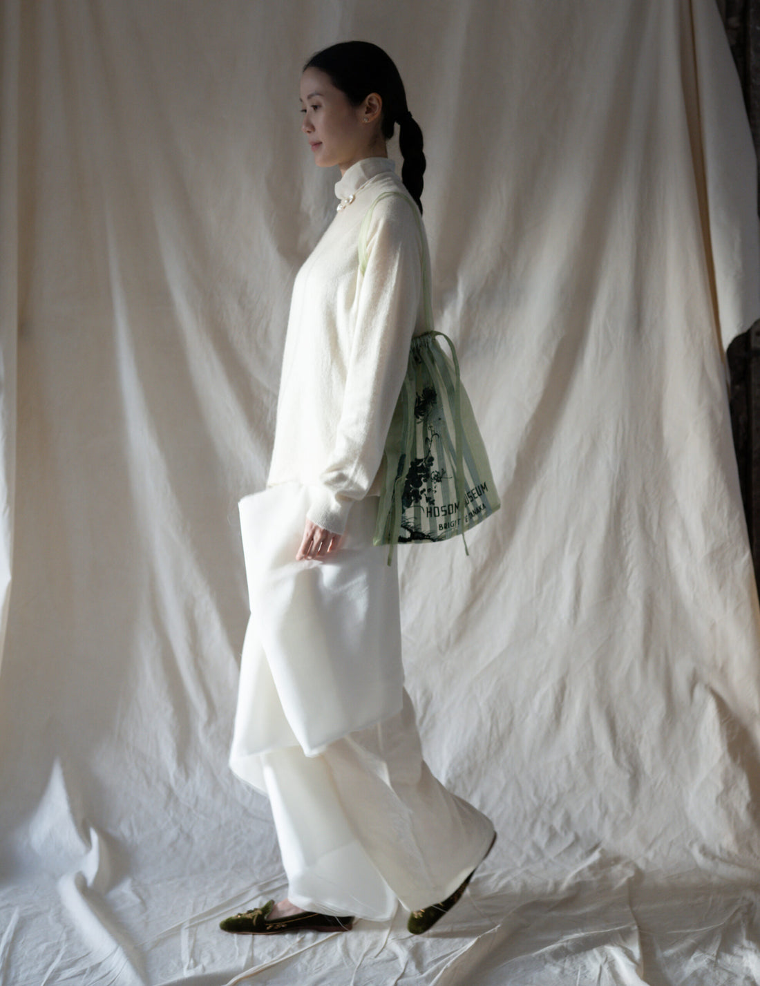 Hosomi Museum Embroidered Transparent Organza Bag・Green