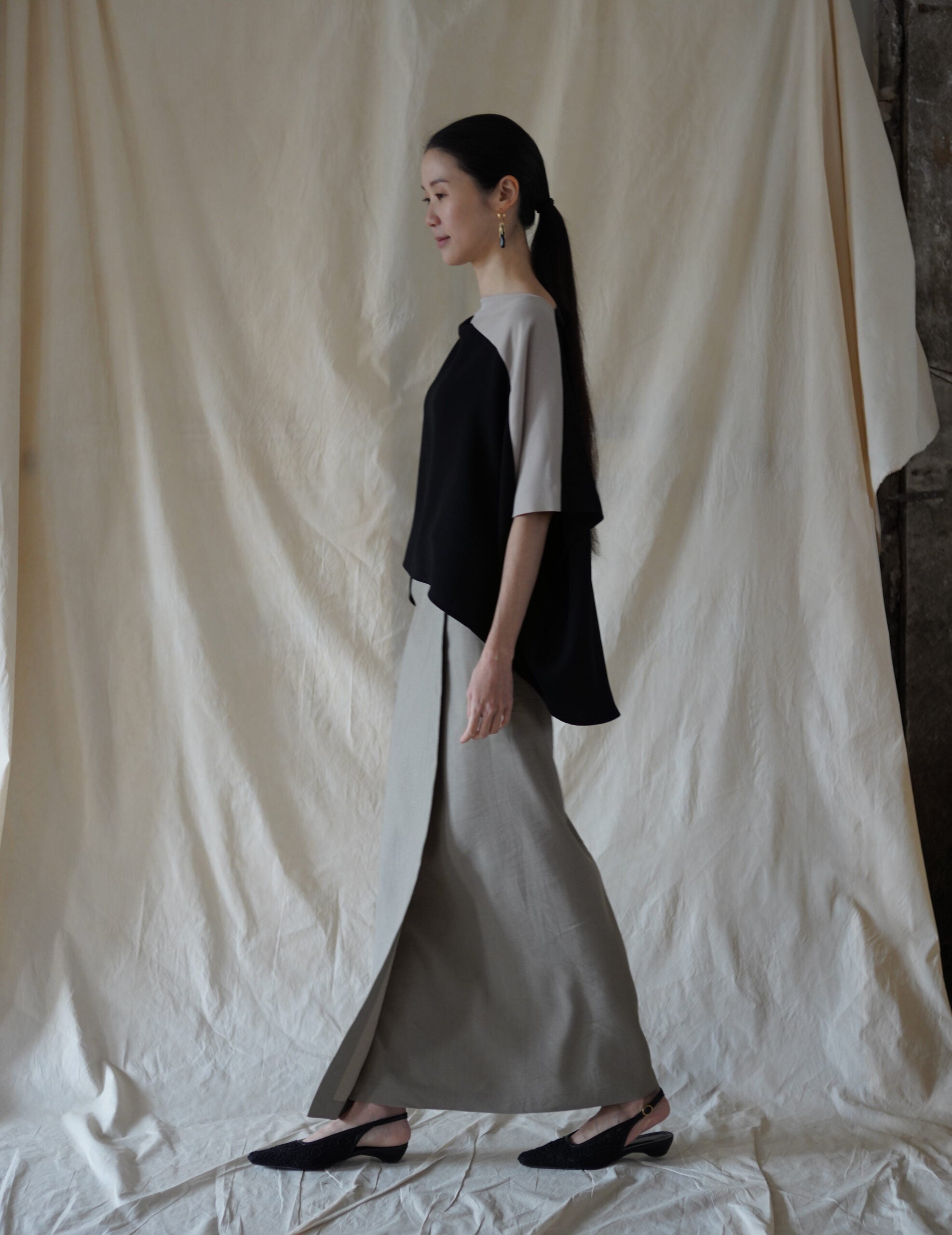 Belinda Blouse・Black / Sand