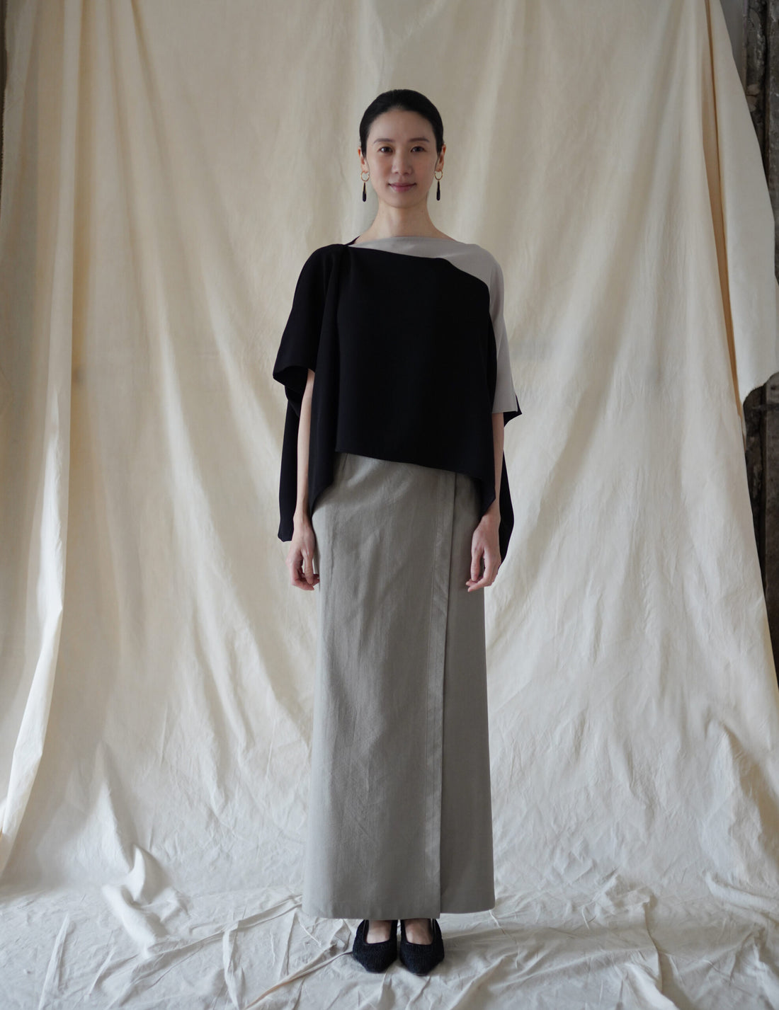 Belinda Blouse・Black / Sand