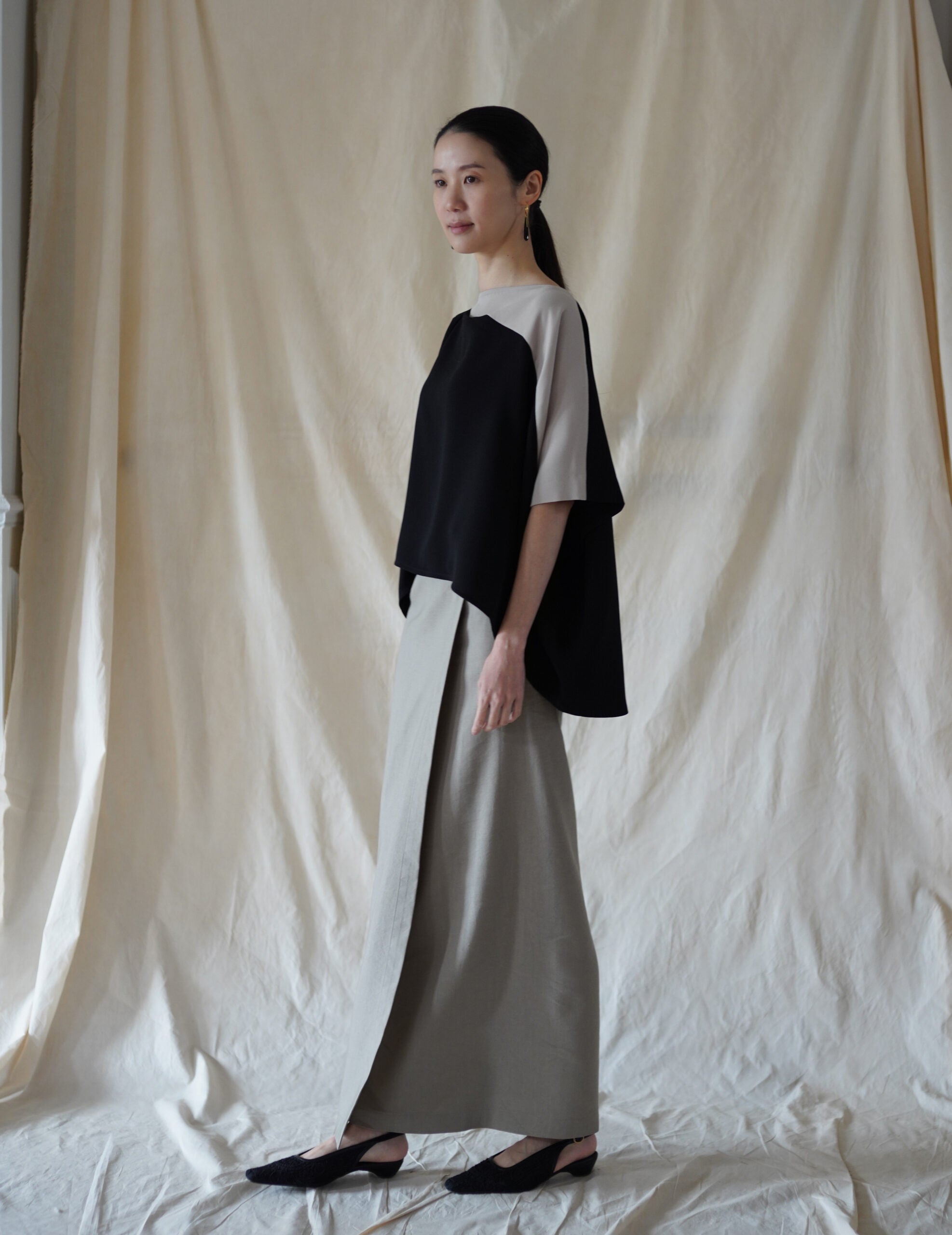 Belinda Blouse・Black / Sand