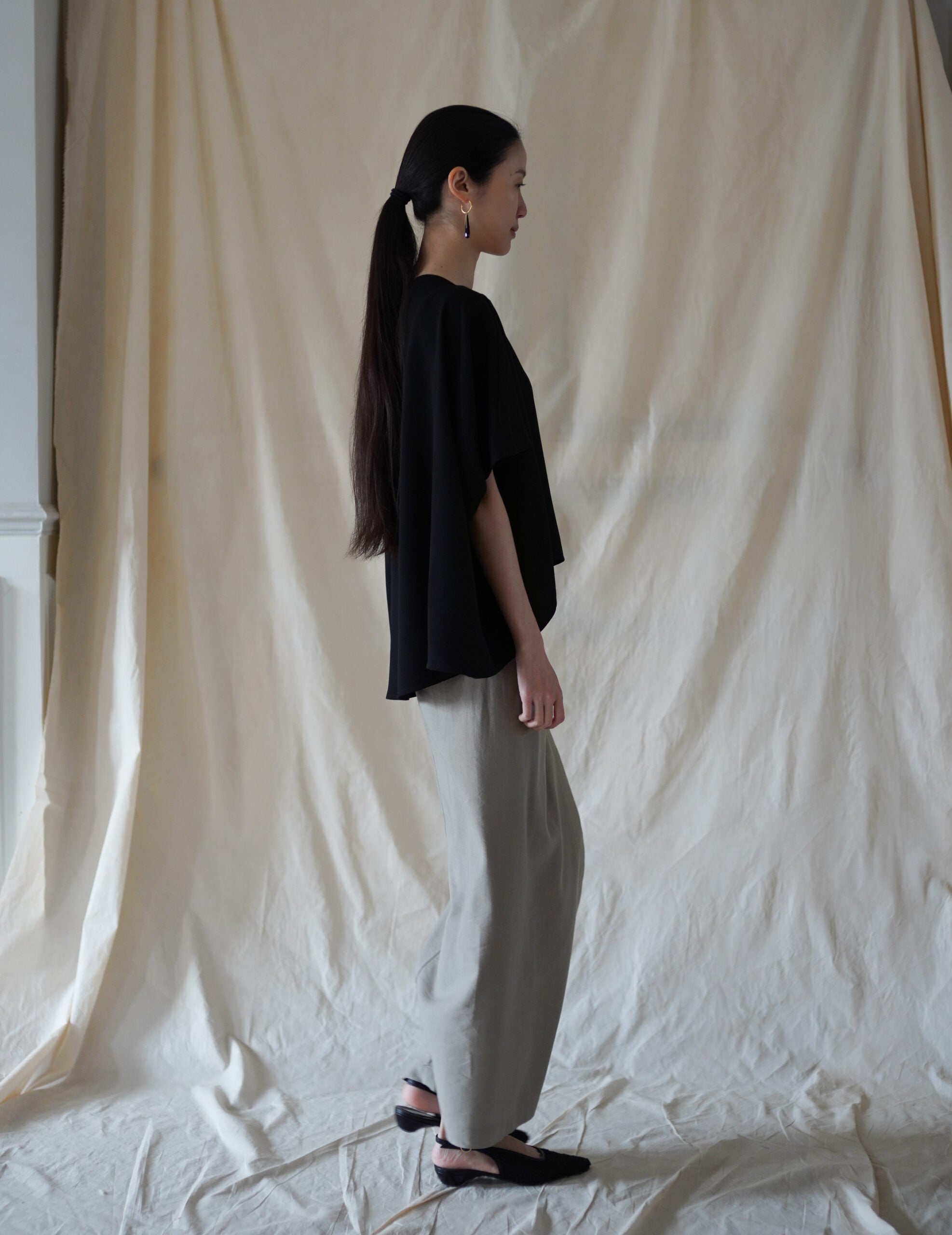 Belinda Blouse・Black / Sand