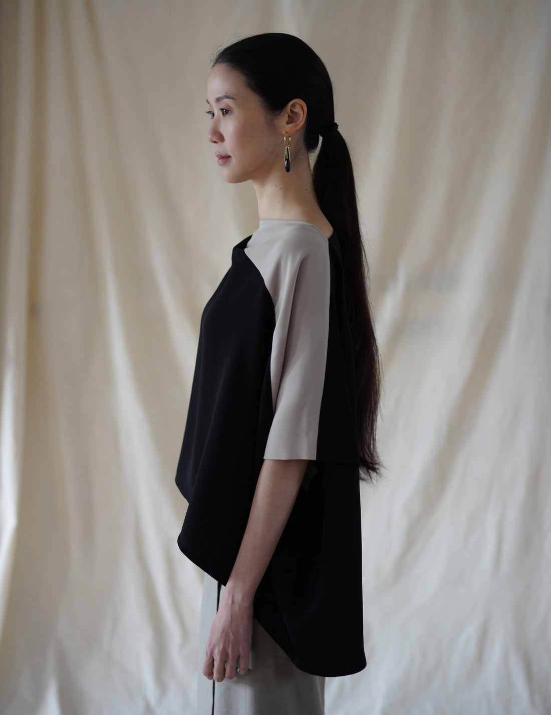 Belinda Blouse・Black / Sand