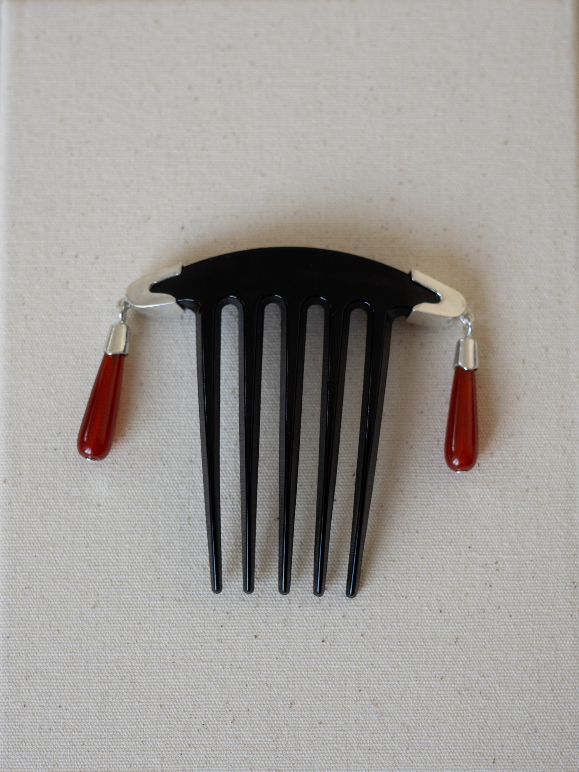 Folklore Comb