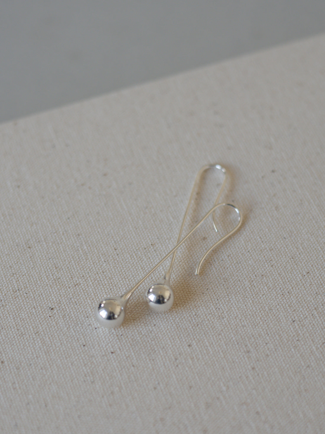 Datura Long Drop Earrings・Silver