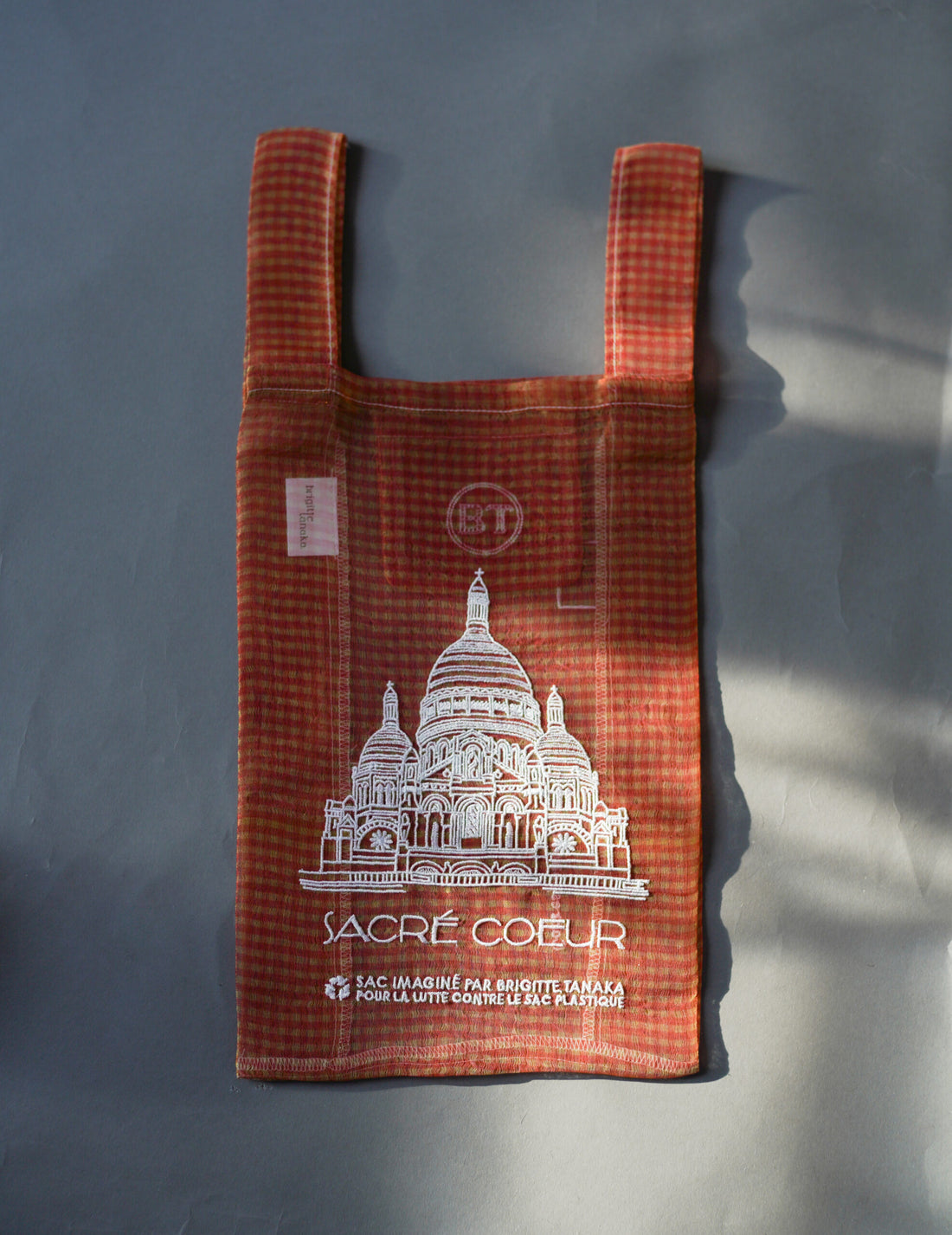 Paris Sacré-Cœur Embroidered Organza Bag・Red Check