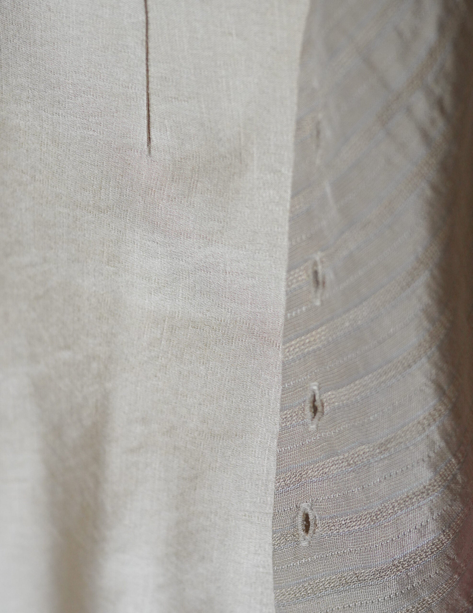 ELOISE 提花不對稱襯衫・米色