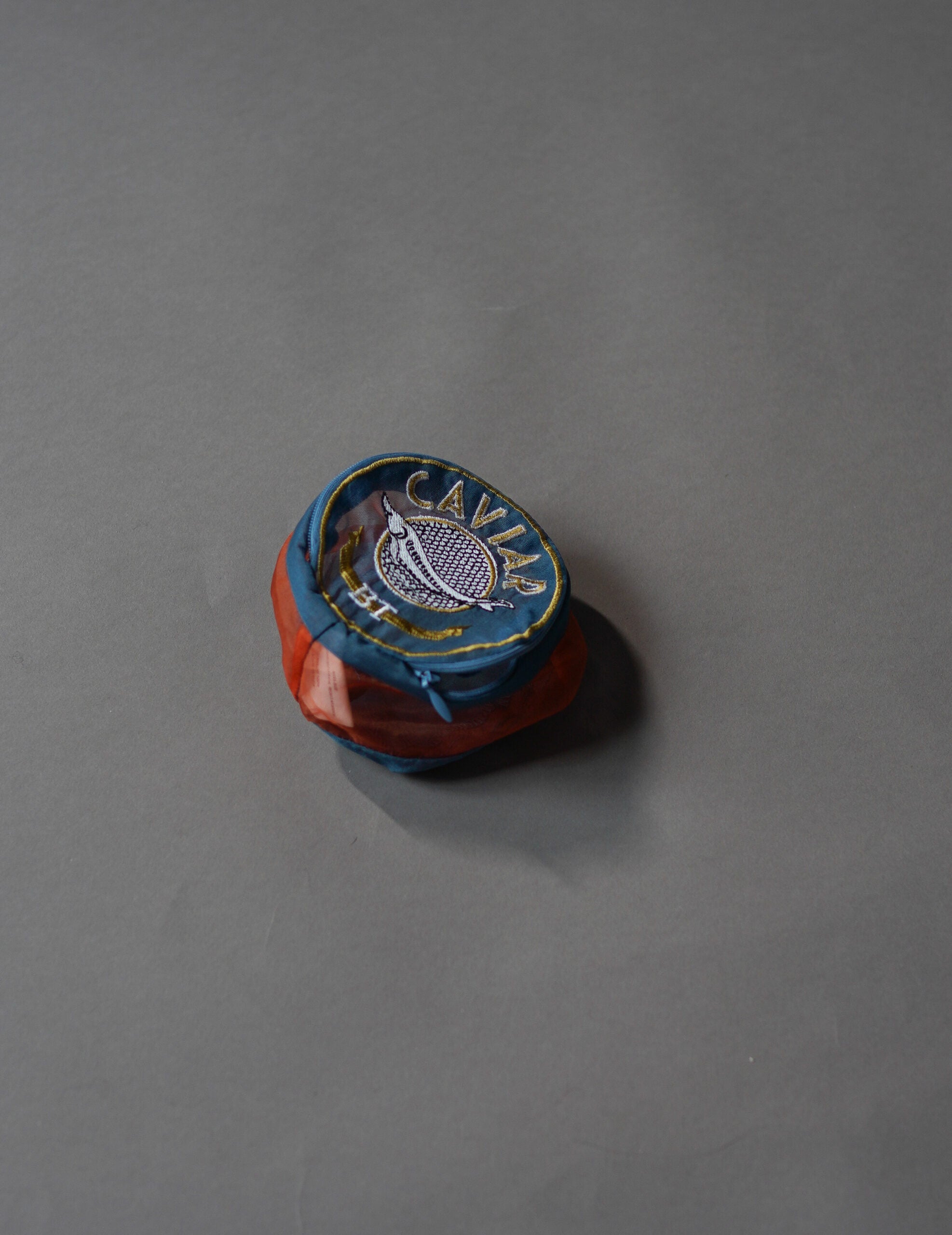 魚子醬罐刺繡歐根紗收納包