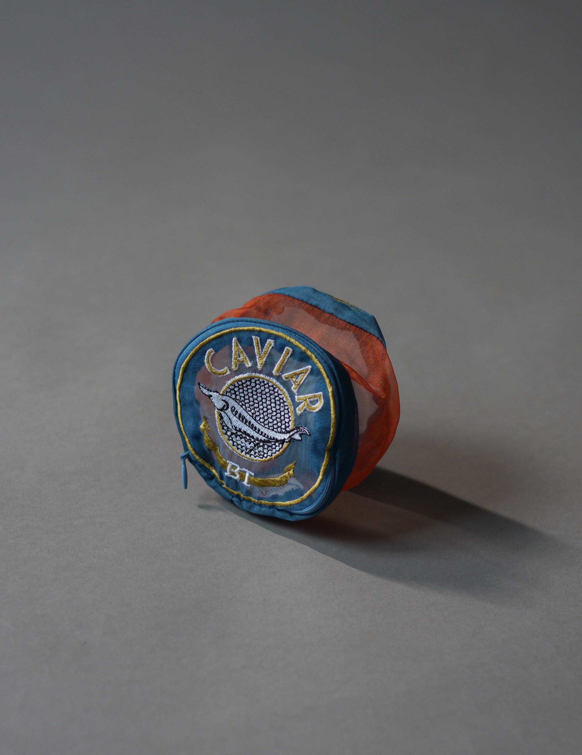 魚子醬罐刺繡歐根紗收納包