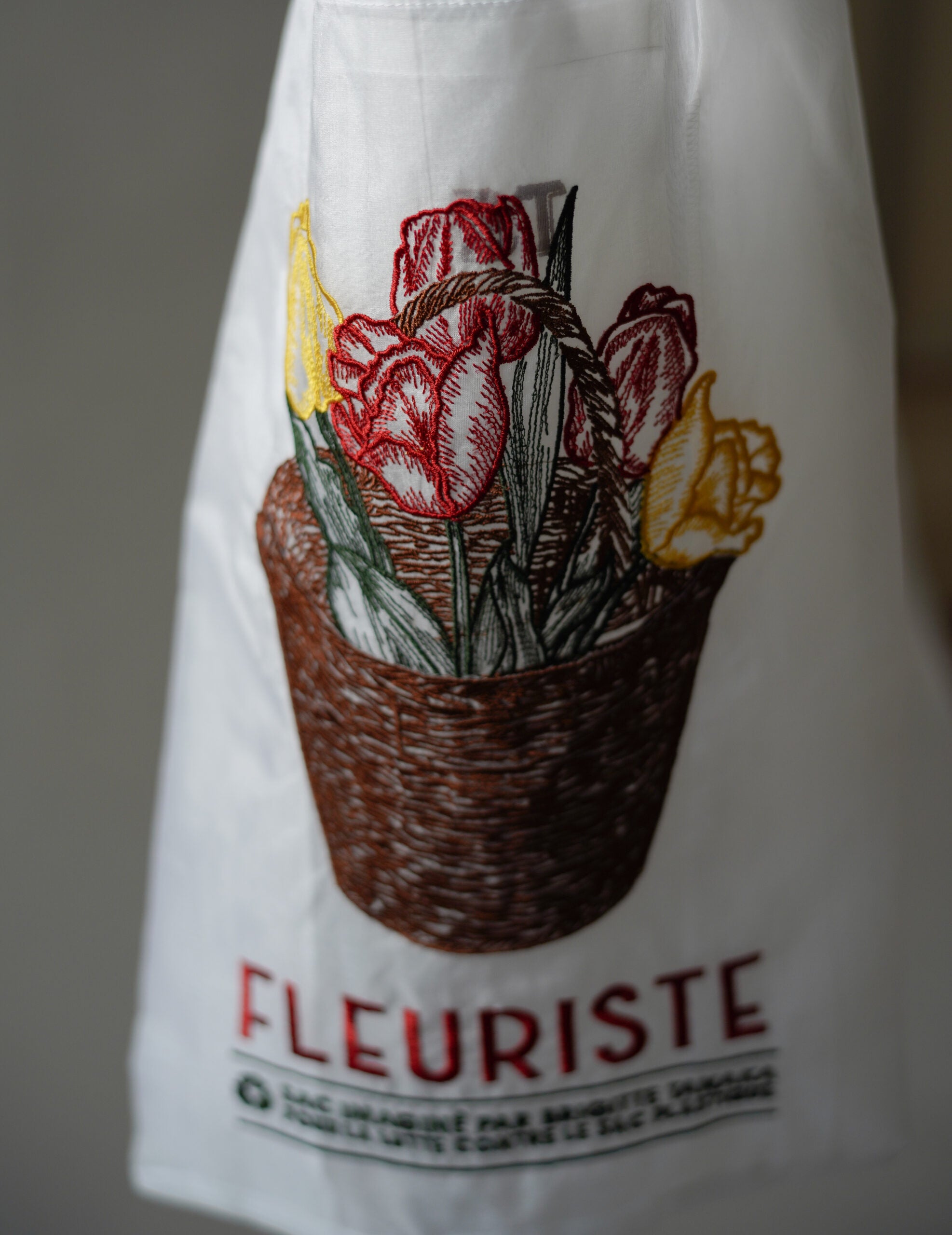 花籃刺繡歐根紗手袋