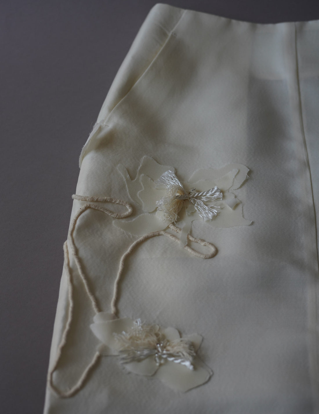 Atelier Noshie 立體花卉鉛筆裙・象牙色
