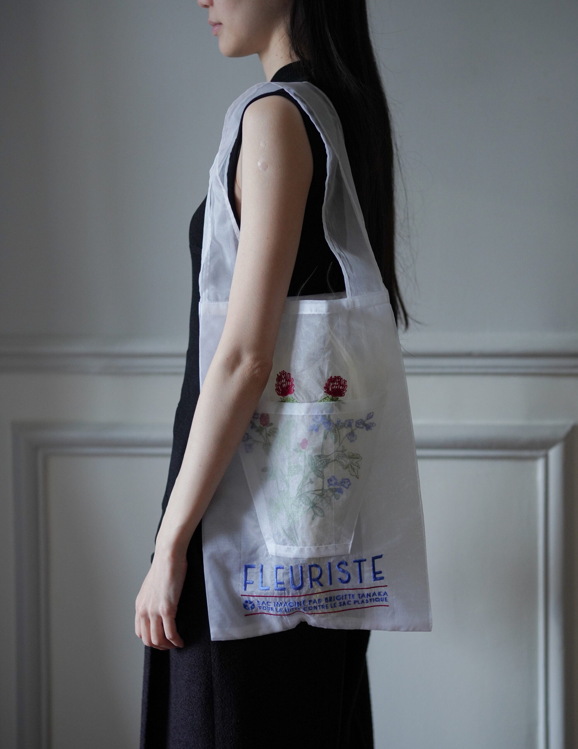 小紅花刺繡歐根紗手袋