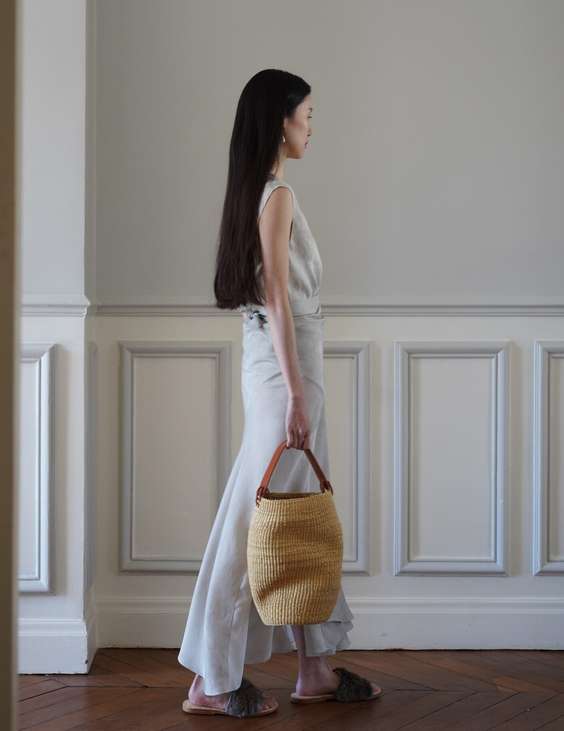 Akamae 皺褶草編包 N.40・棕色