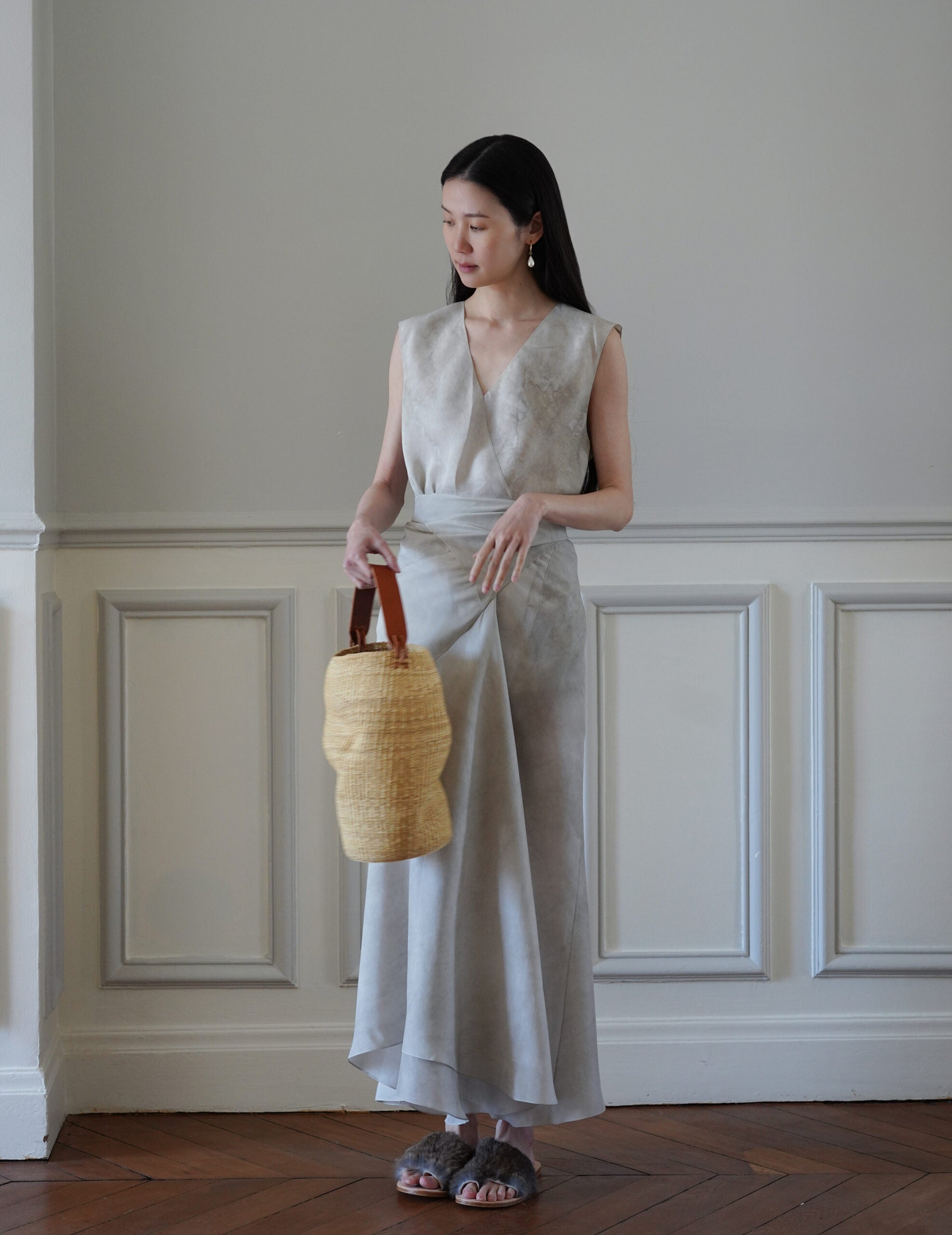 Akamae 皺褶草編包 N.40・棕色