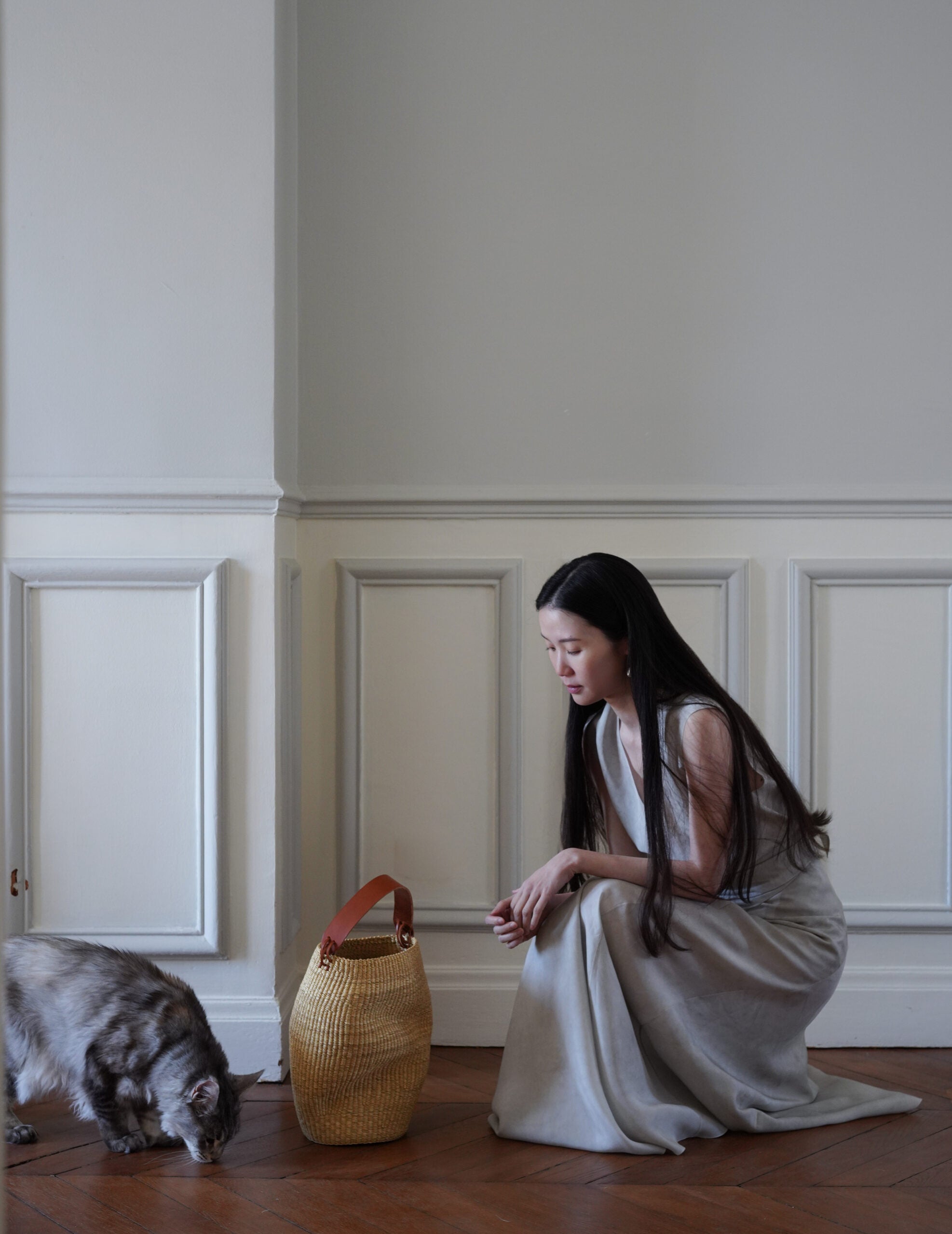 Akamae 皺褶草編包 N.40・棕色