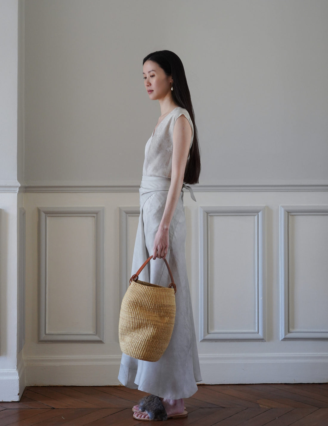 Akamae 皺褶草編包 N.40・棕色