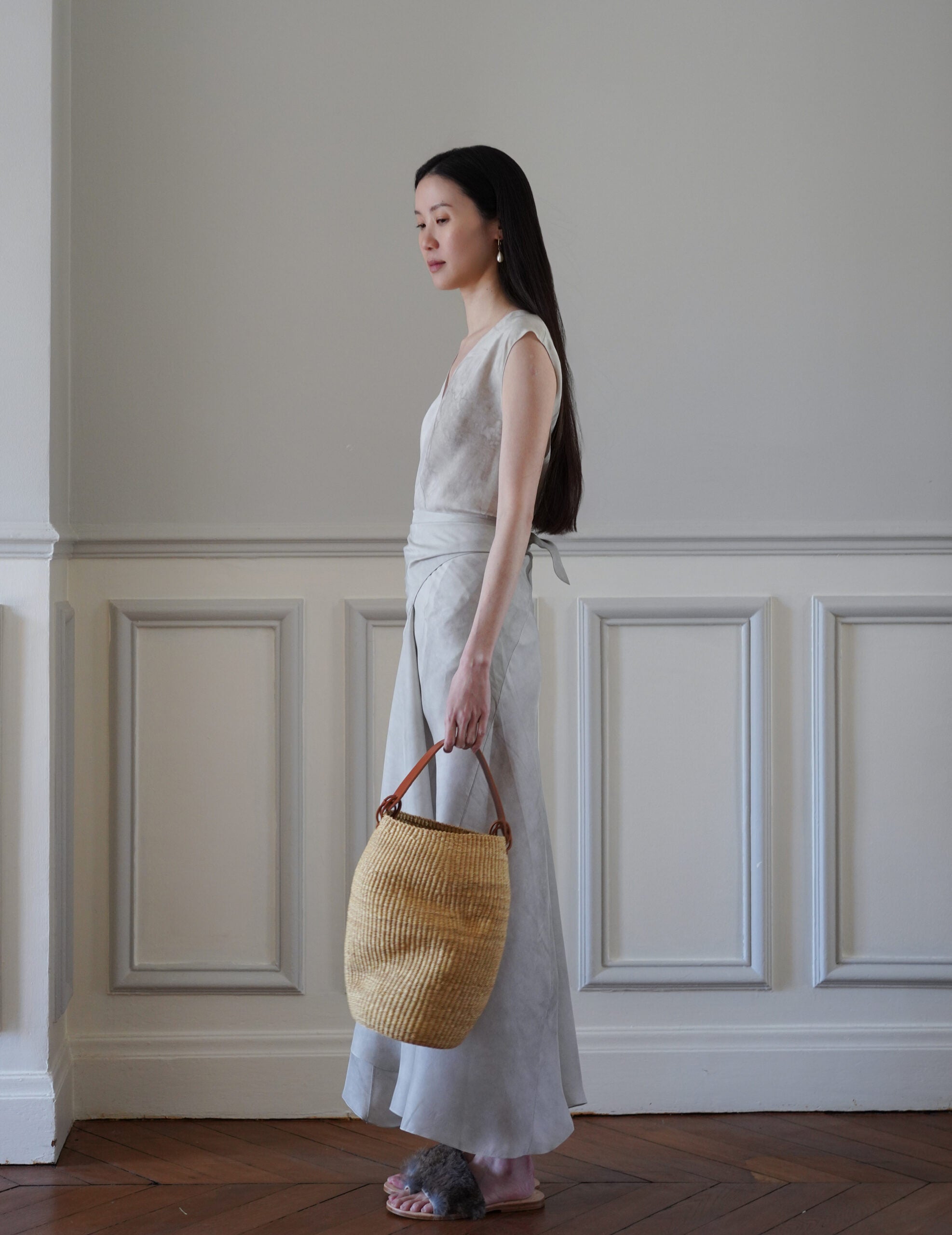 Akamae 皺褶草編包 N.40・棕色