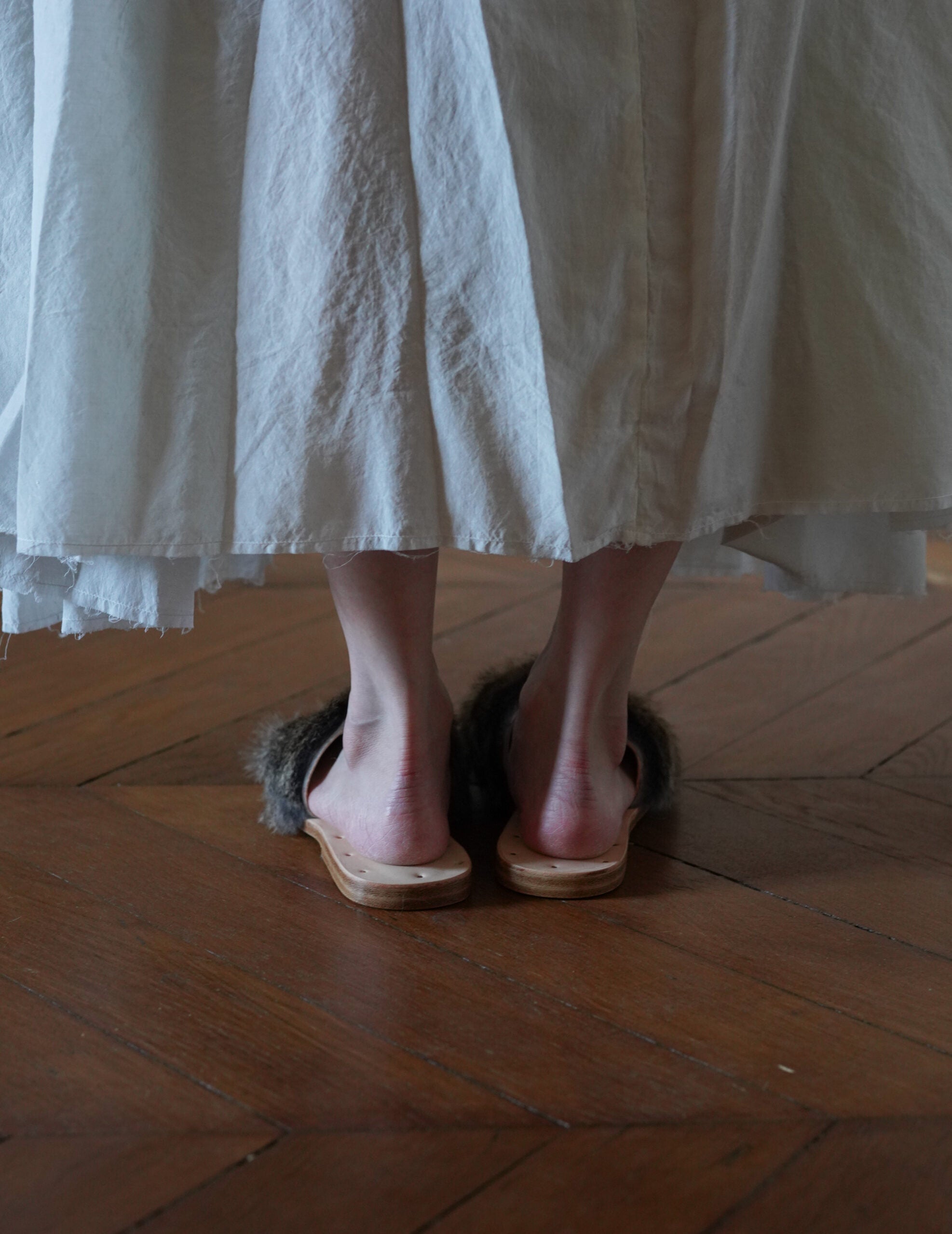 兔毛平底涼鞋・原色