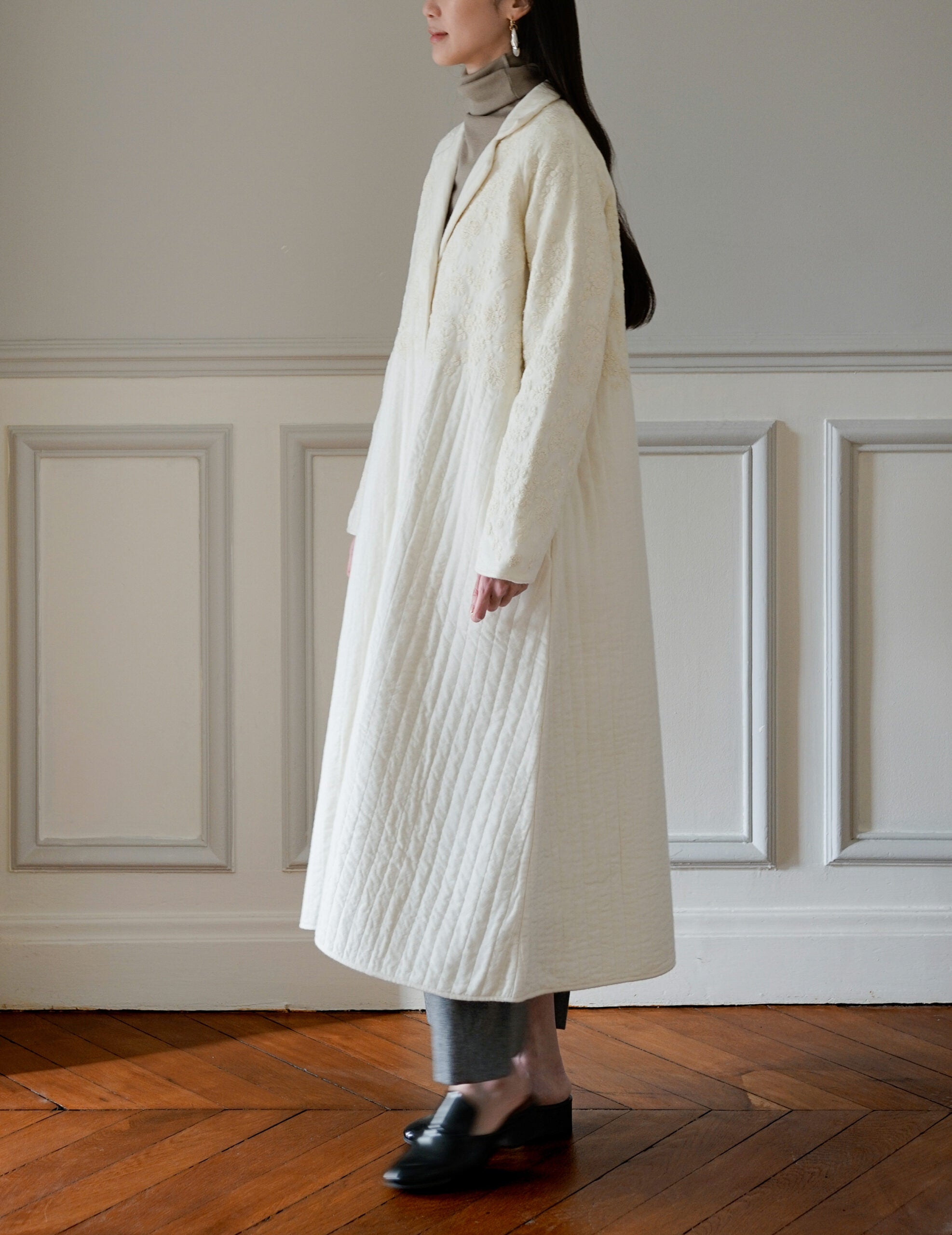 RITA Quilted Coat with Blossom Embroidery ・ Ivory