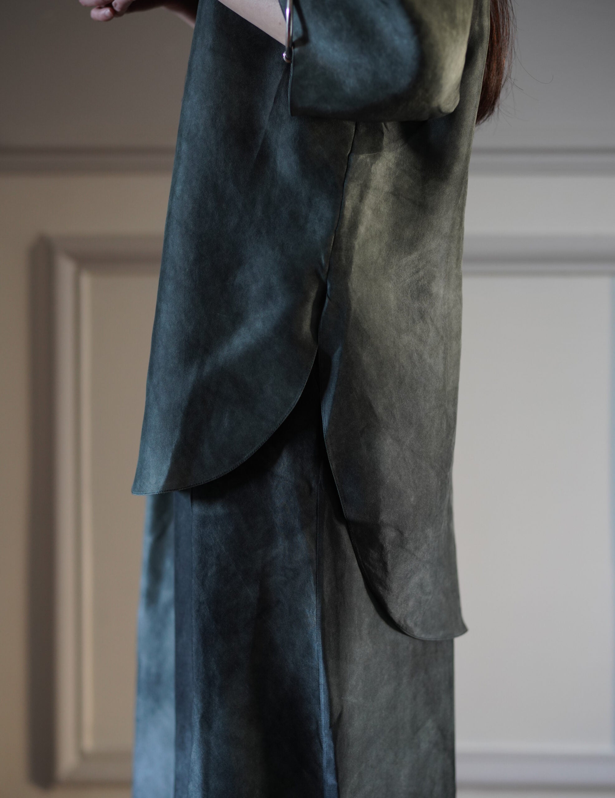 Salome 真絲襯衫・煙藍色