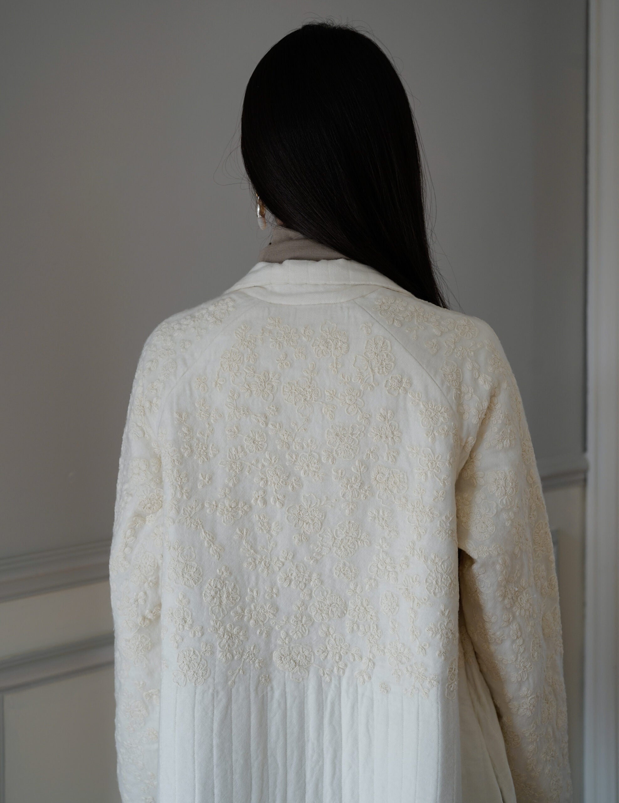 RITA Quilted Coat with Blossom Embroidery ・ Ivory