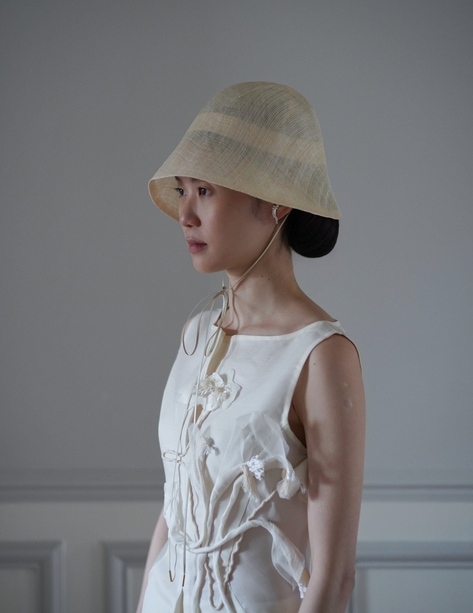 Sinamay Crochet Bell Hat・Ecru