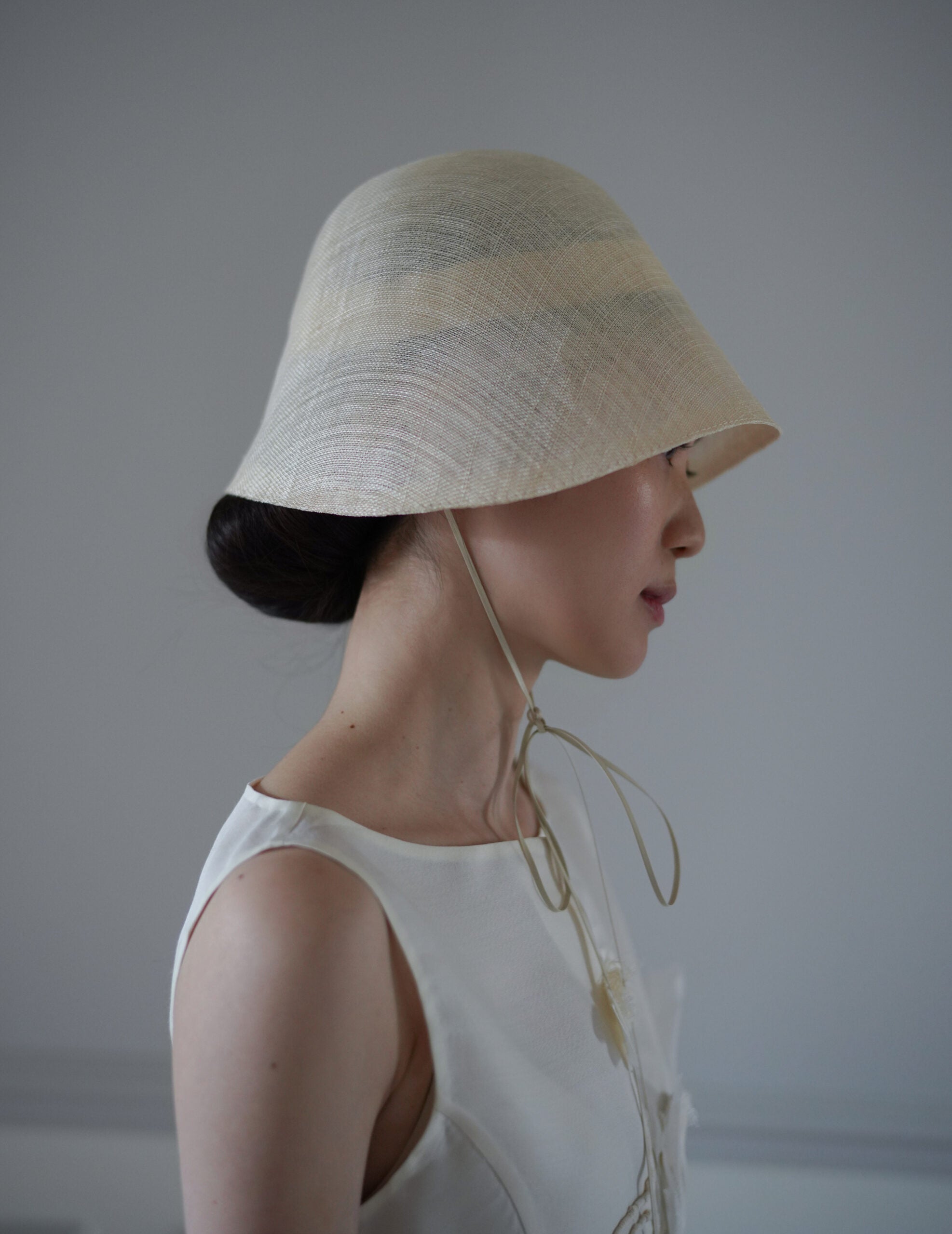 Sinamay Crochet Bell Hat・Ecru