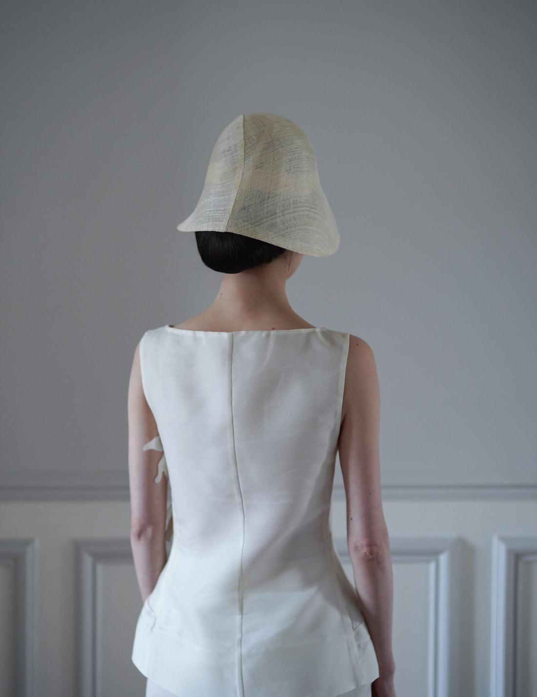 Sinamay 編織鐘形帽・米白色