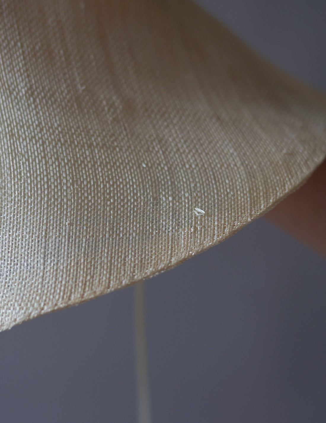 Sinamay 編織鐘形帽・米白色