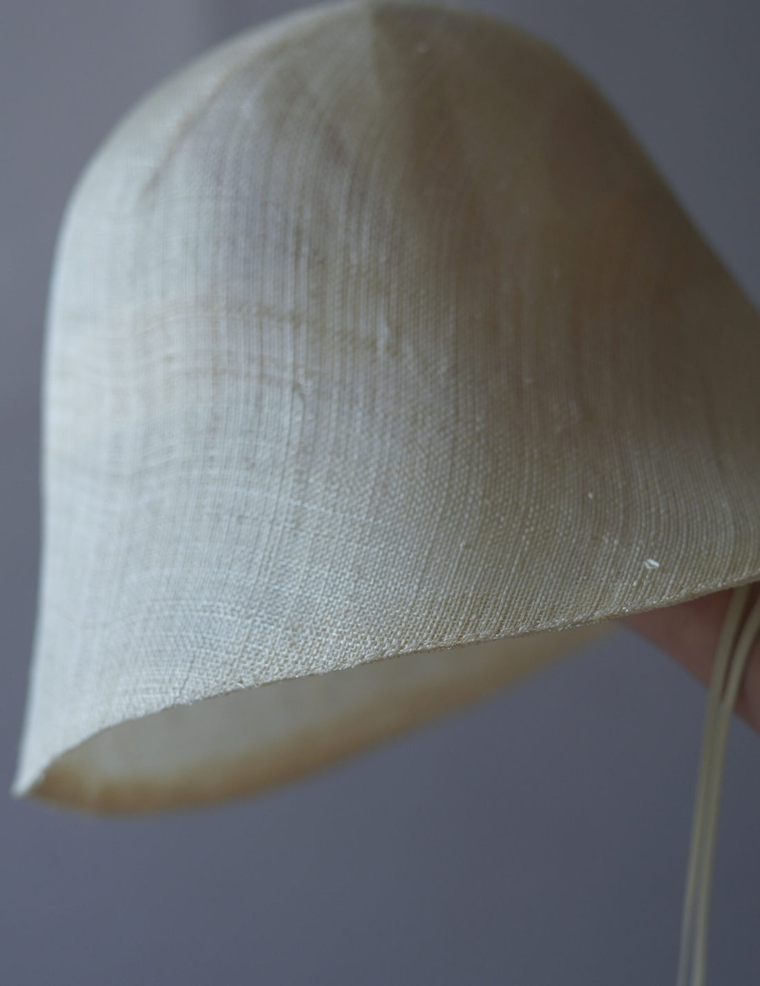 Sinamay 編織鐘形帽・米白色