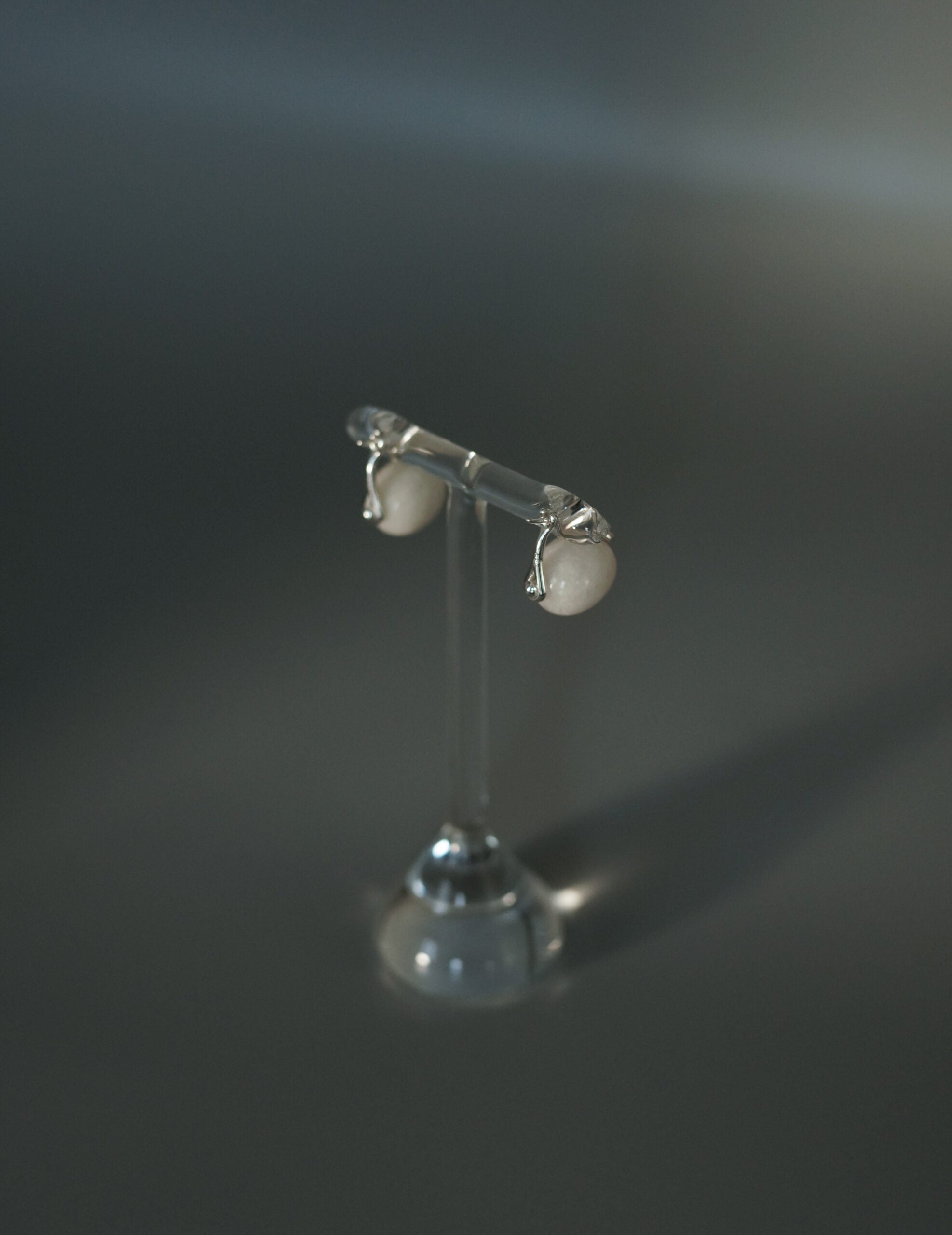 石質橢圓耳環・白長石